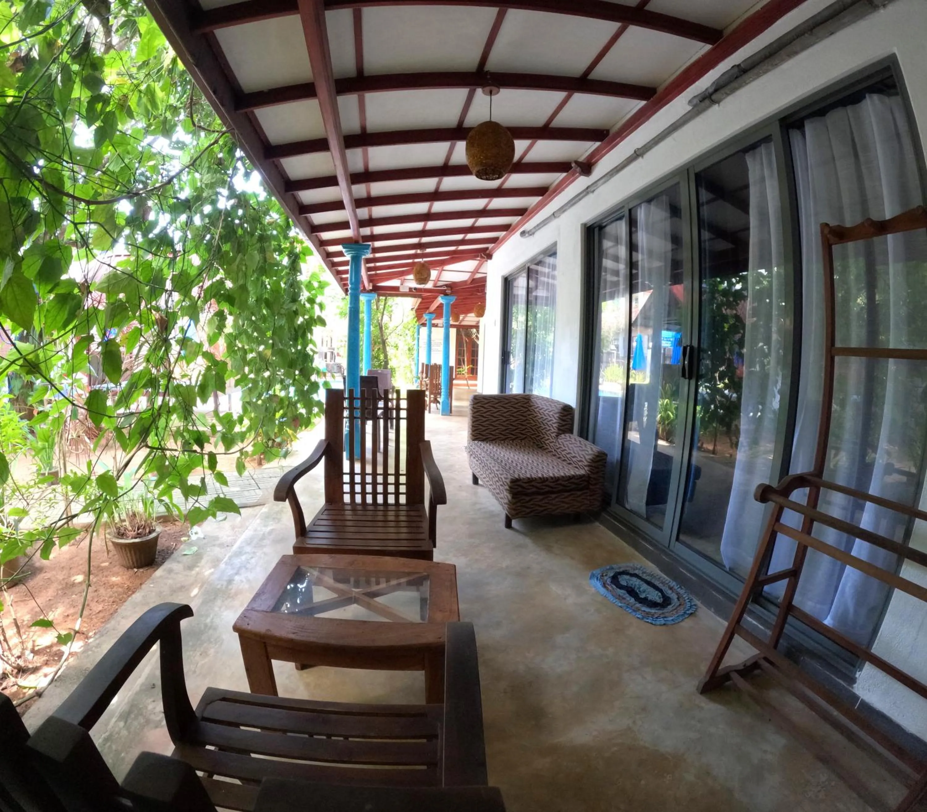 Garden in Mirissa Blue Whale Holiday Hotel