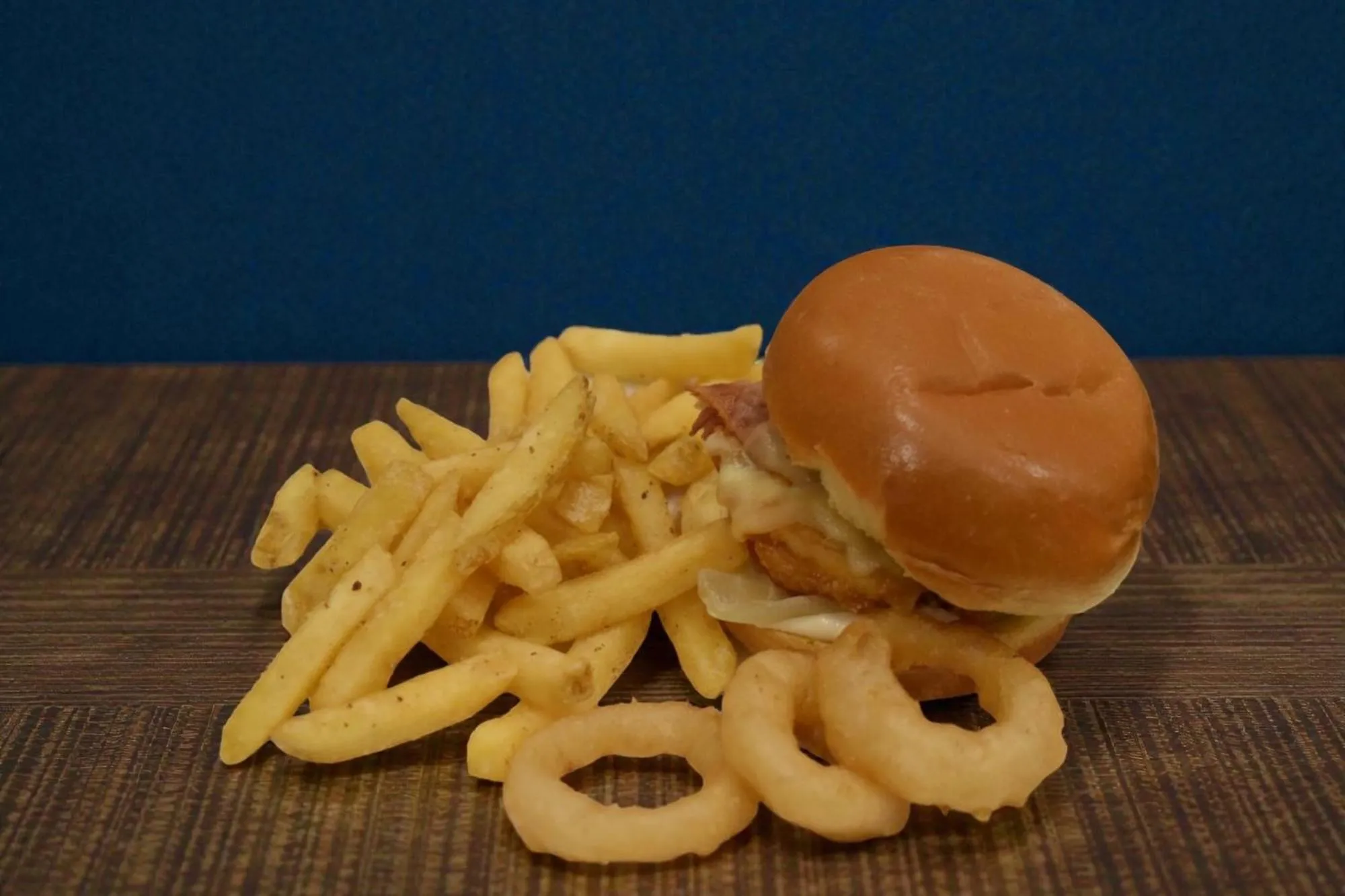 Restaurant/places to eat in Royal Square Hotel - NEC & Birmingham Airport