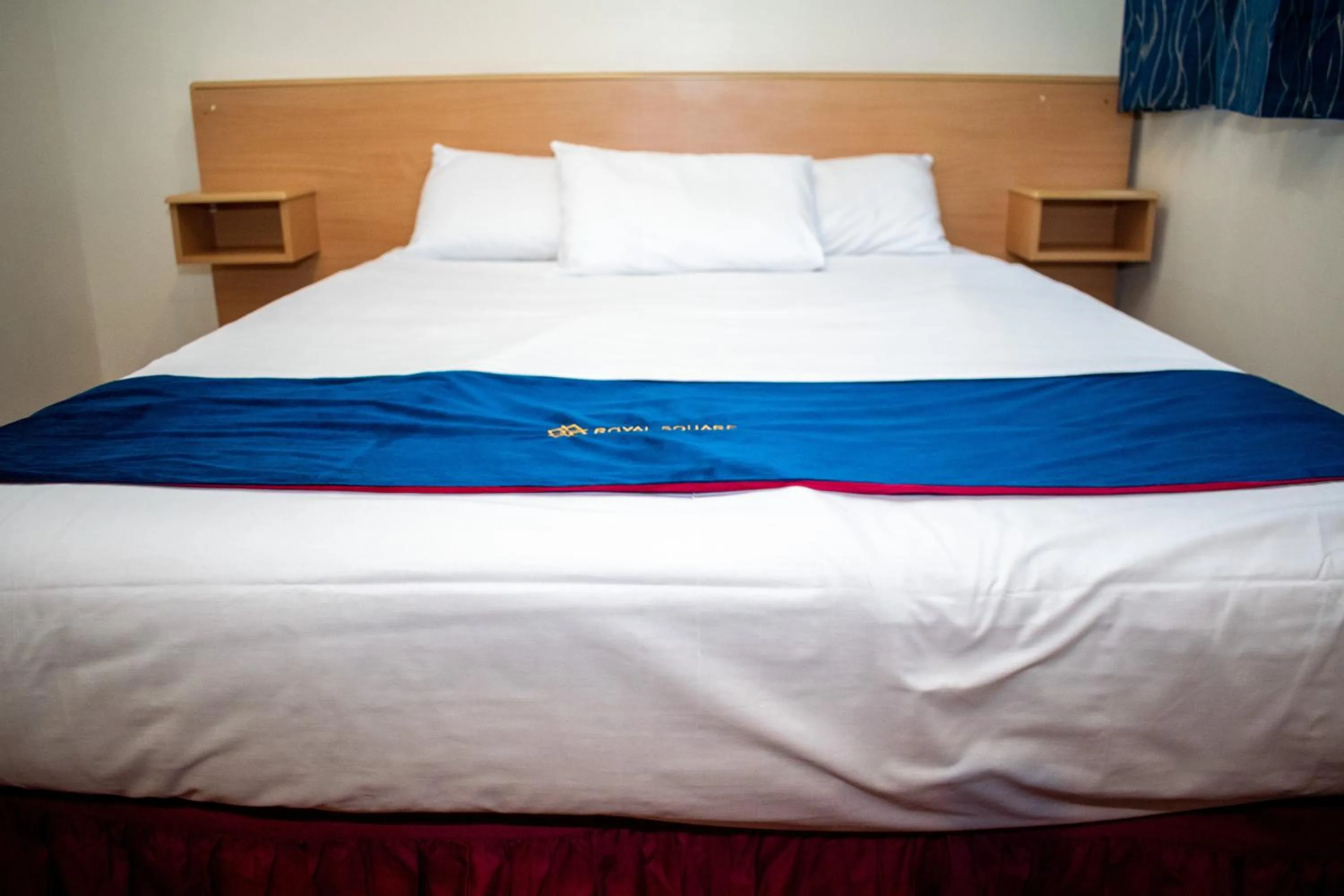 Bed in Royal Square Hotel - NEC & Birmingham Airport