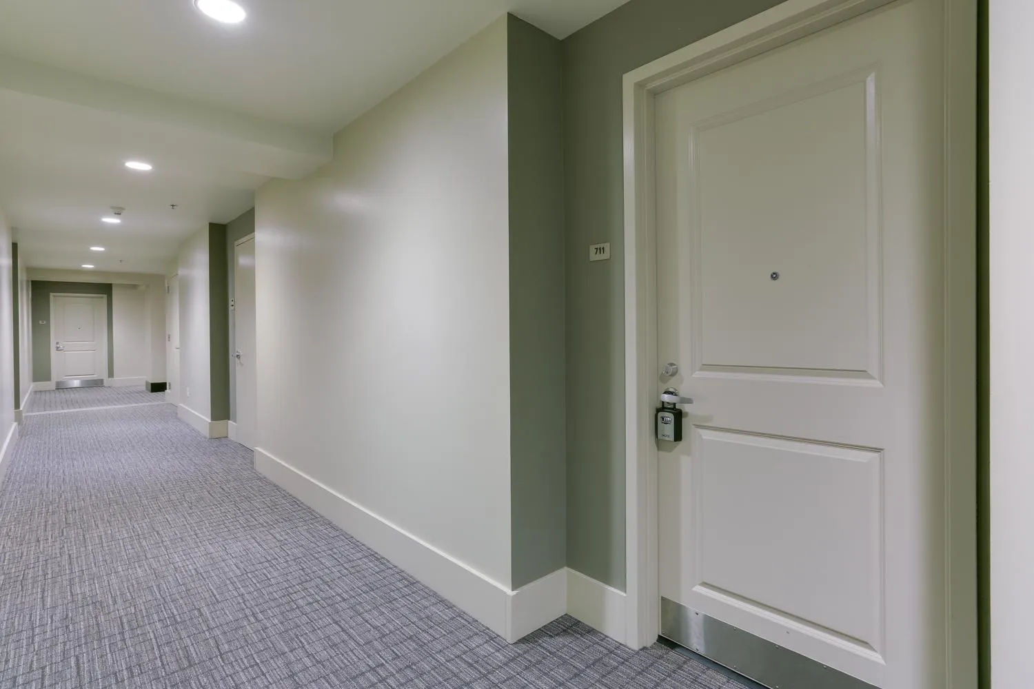 Facade/entrance in Renu Suites at The Burlington Portland