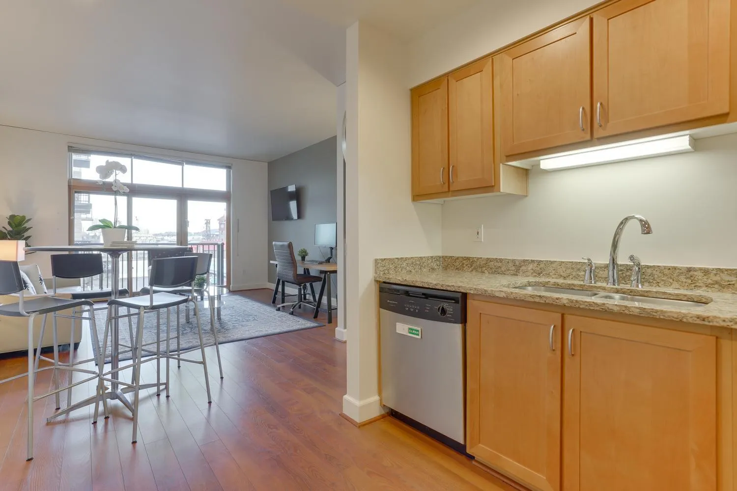 Kitchen or kitchenette in Renu Suites at The Burlington Portland