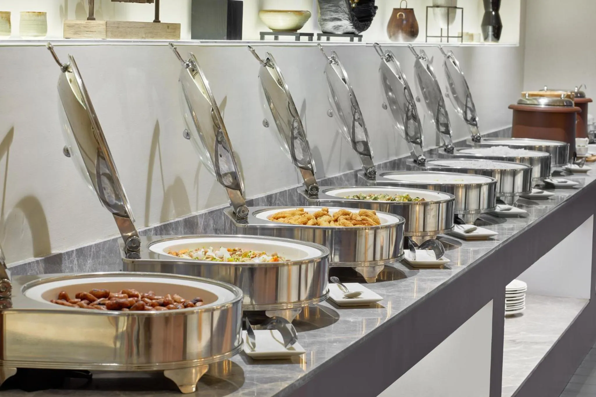 Restaurant/places to eat in Holiday Inn & Suites Batangas LimaPark by IHG