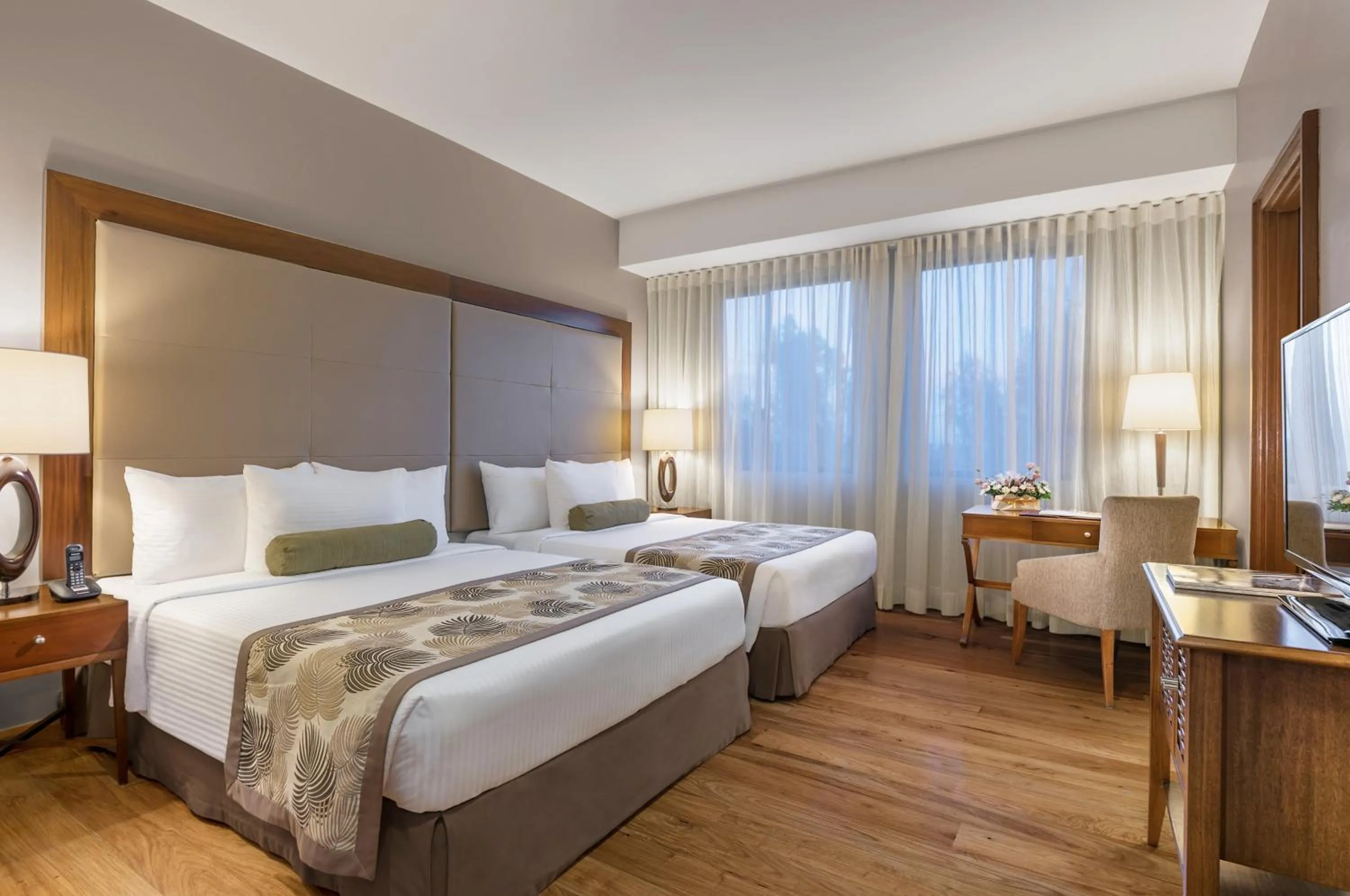 Photo of the whole room, Bed in Holiday Inn & Suites Batangas LimaPark by IHG