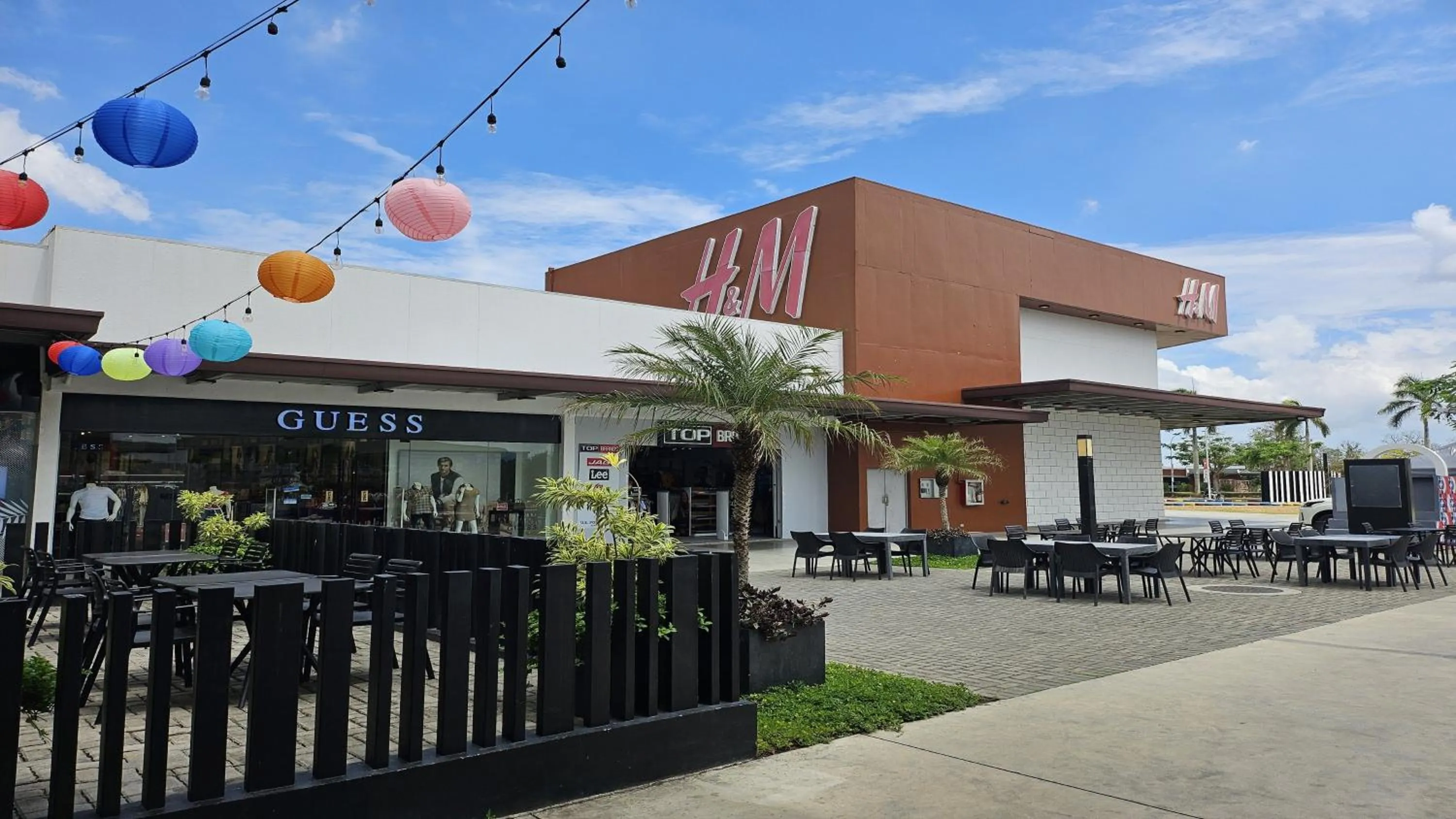 Nearby landmark in Holiday Inn & Suites Batangas LimaPark by IHG