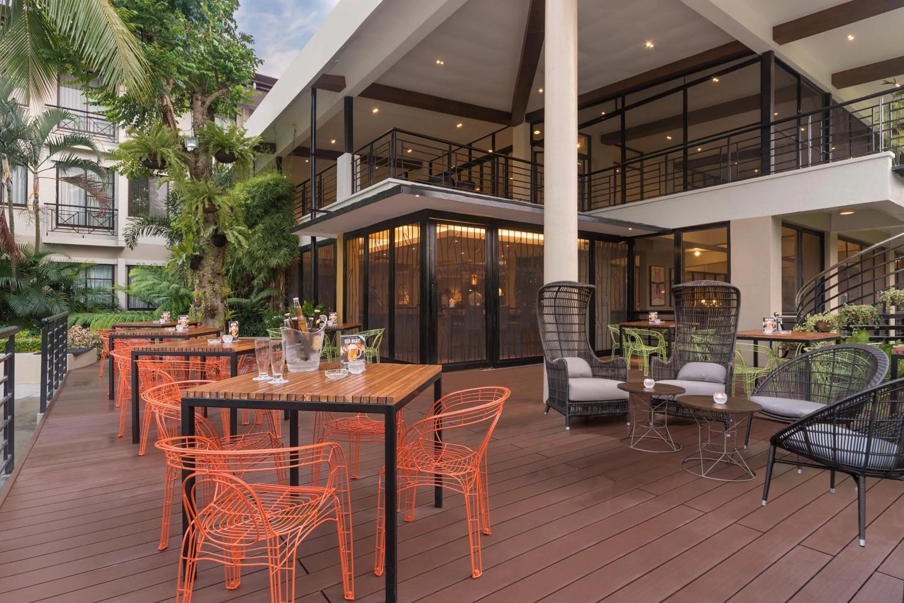 Swimming pool in Holiday Inn & Suites Batangas LimaPark by IHG