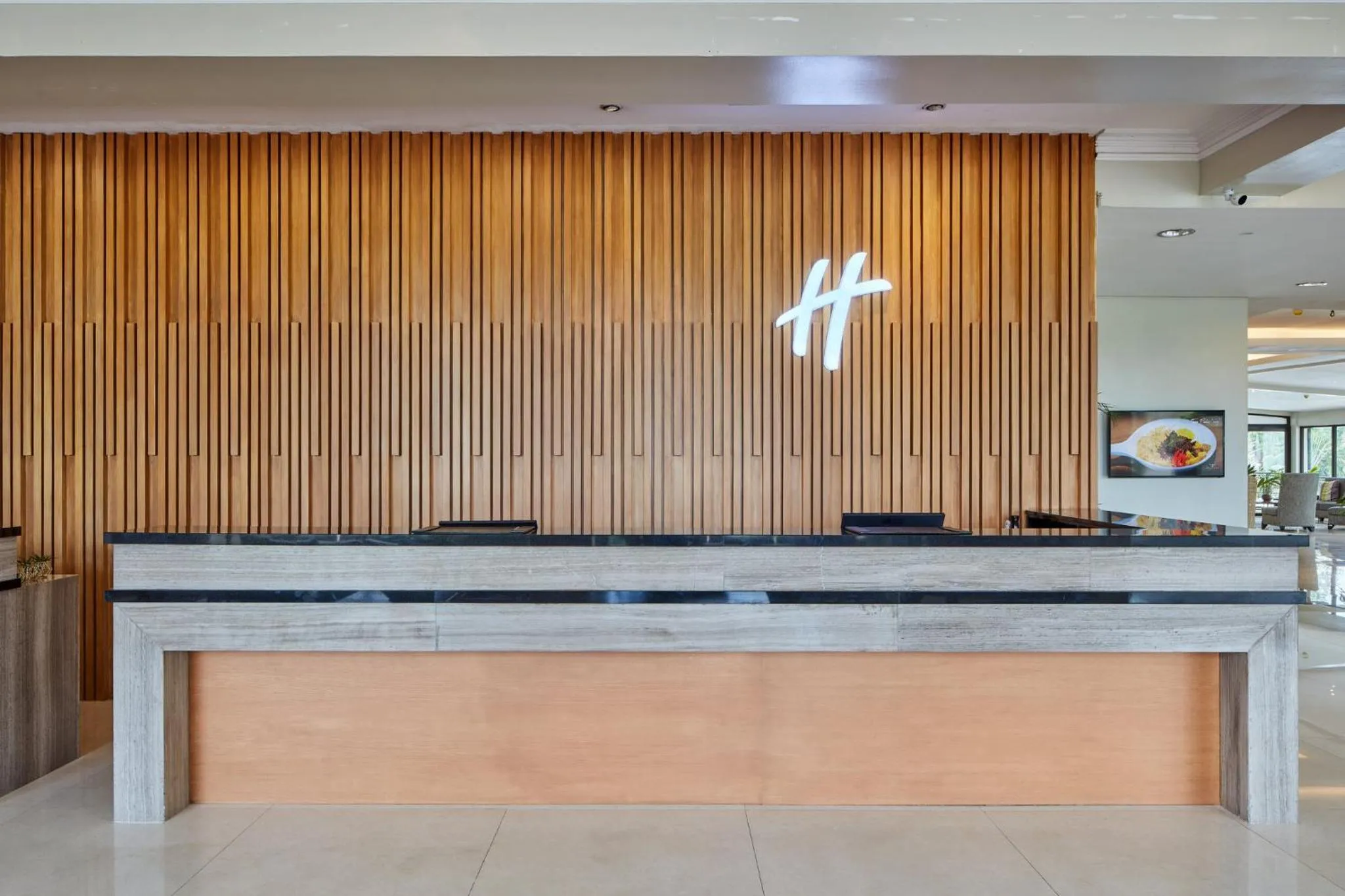 Property building in Holiday Inn & Suites Batangas LimaPark by IHG