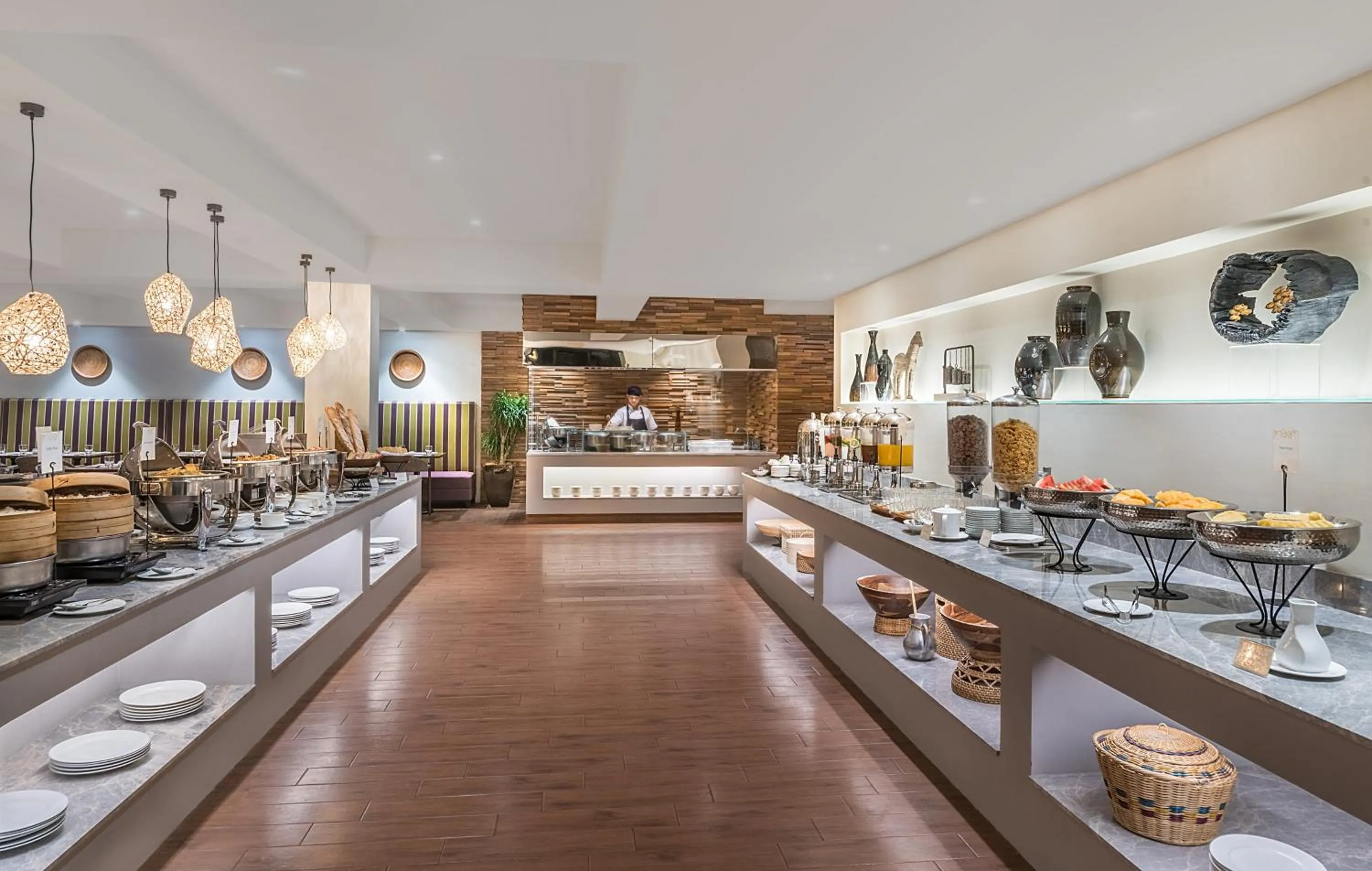 Restaurant/places to eat in Holiday Inn & Suites Batangas LimaPark by IHG