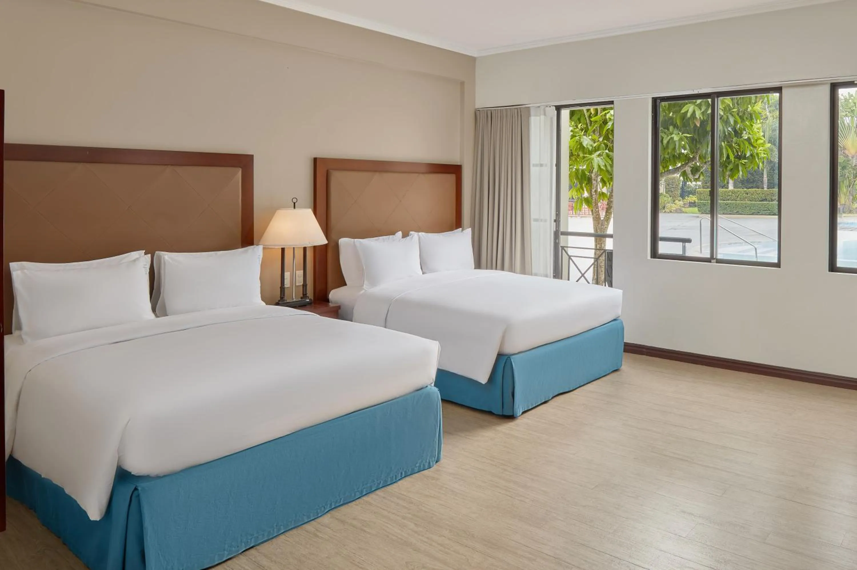 Bed in Holiday Inn & Suites Batangas LimaPark by IHG