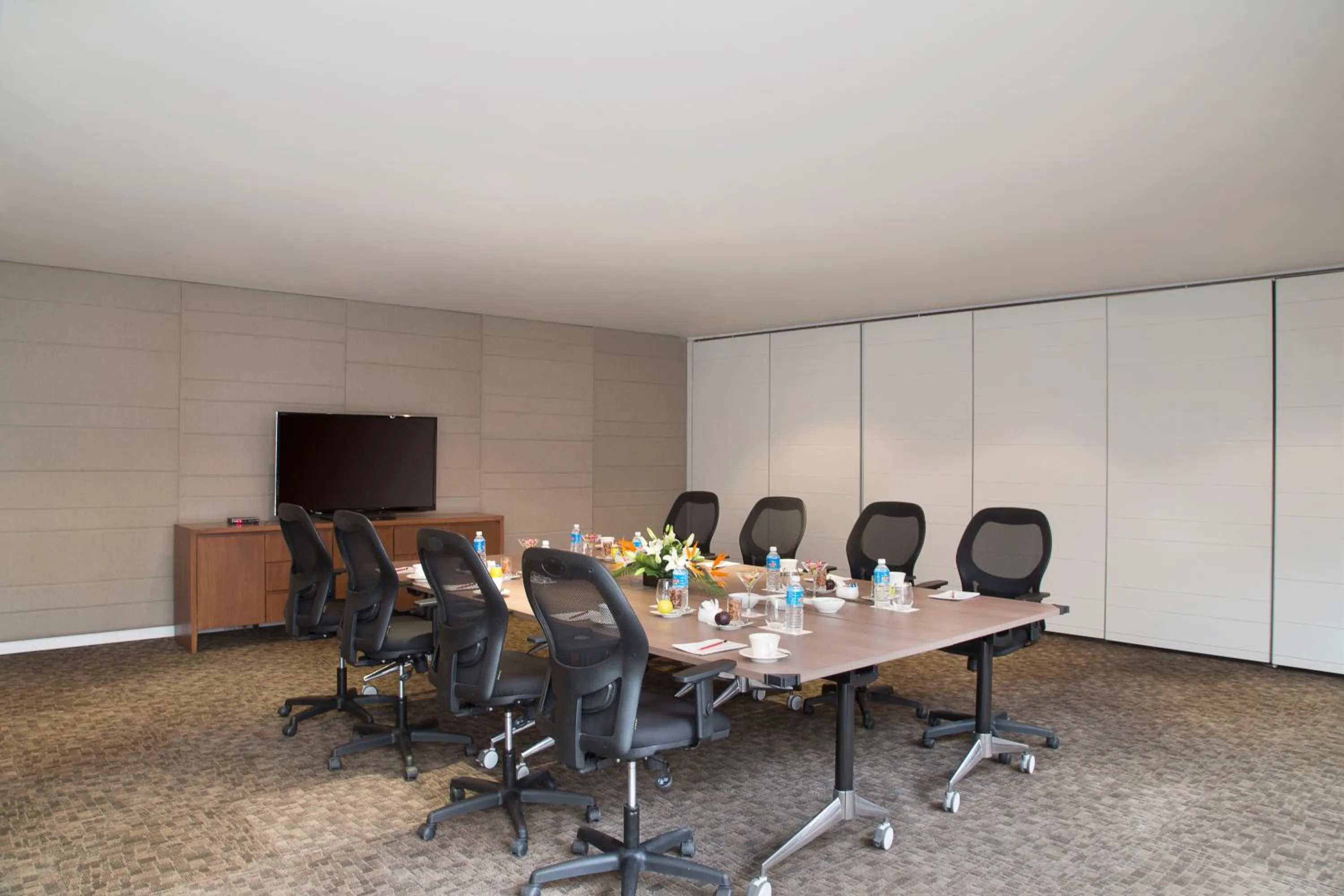 Banquet/Function facilities in Oakwood Residence Whitefield Bangalore