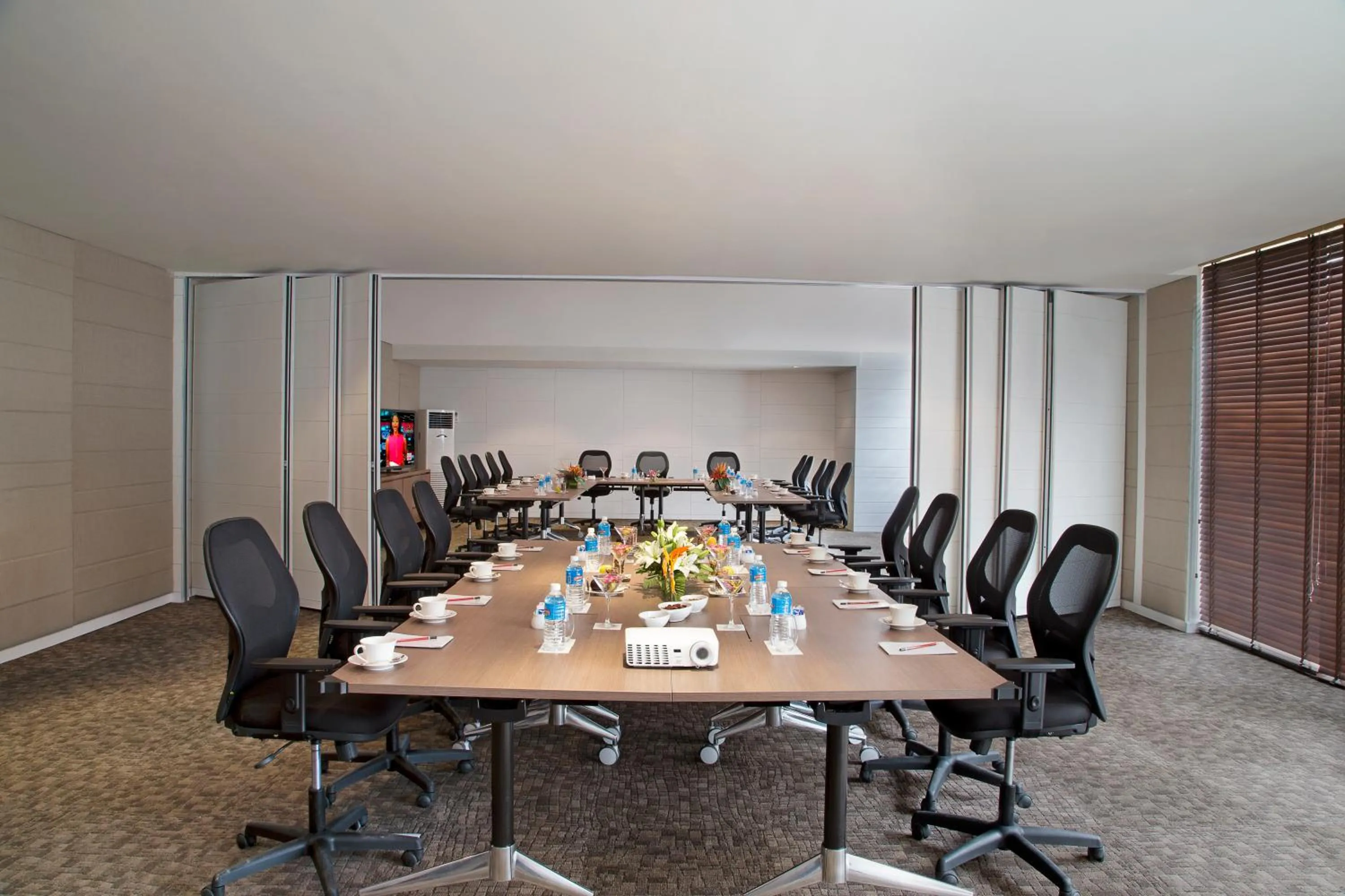 Meeting/conference room in Oakwood Residence Whitefield Bangalore