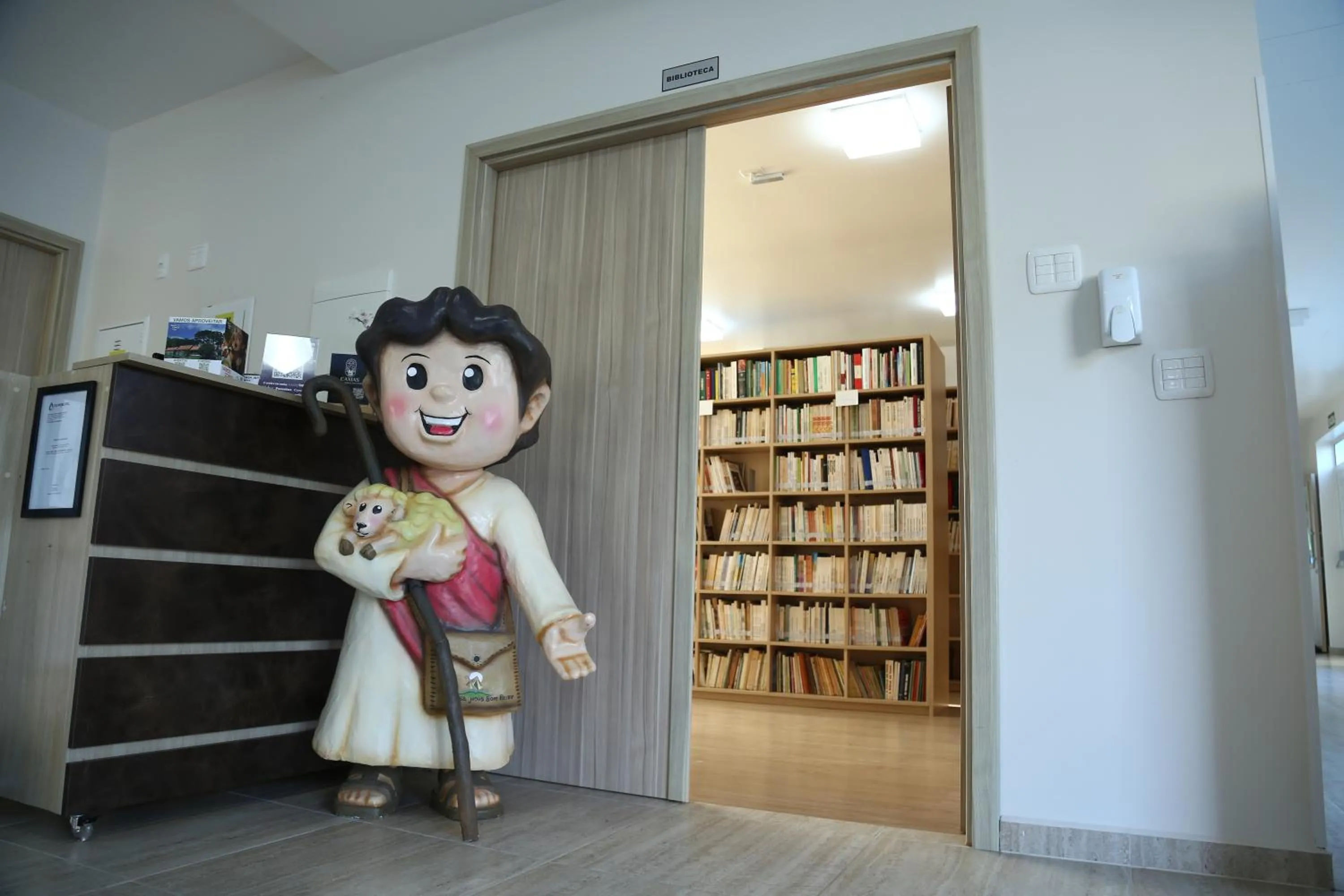 Library in Pousada Bom Pastor