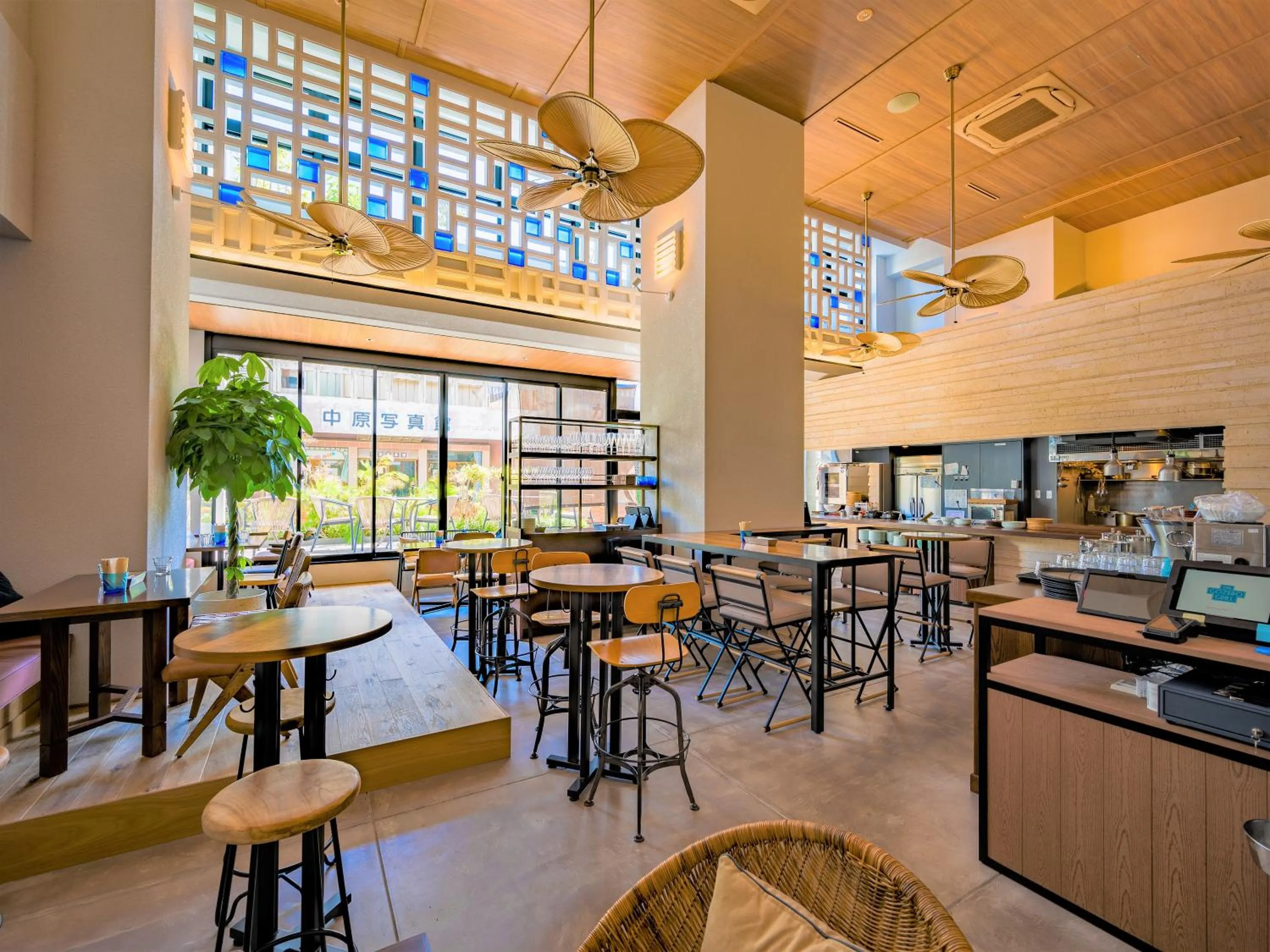 Restaurant/places to eat in Tabino Hotel lit Miyakojima