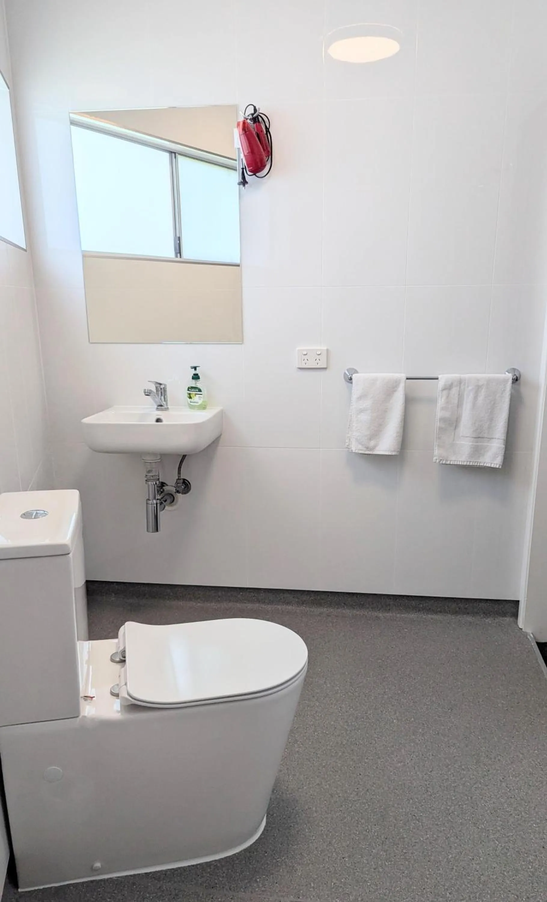 PROSERPINE MOTOR LODGE