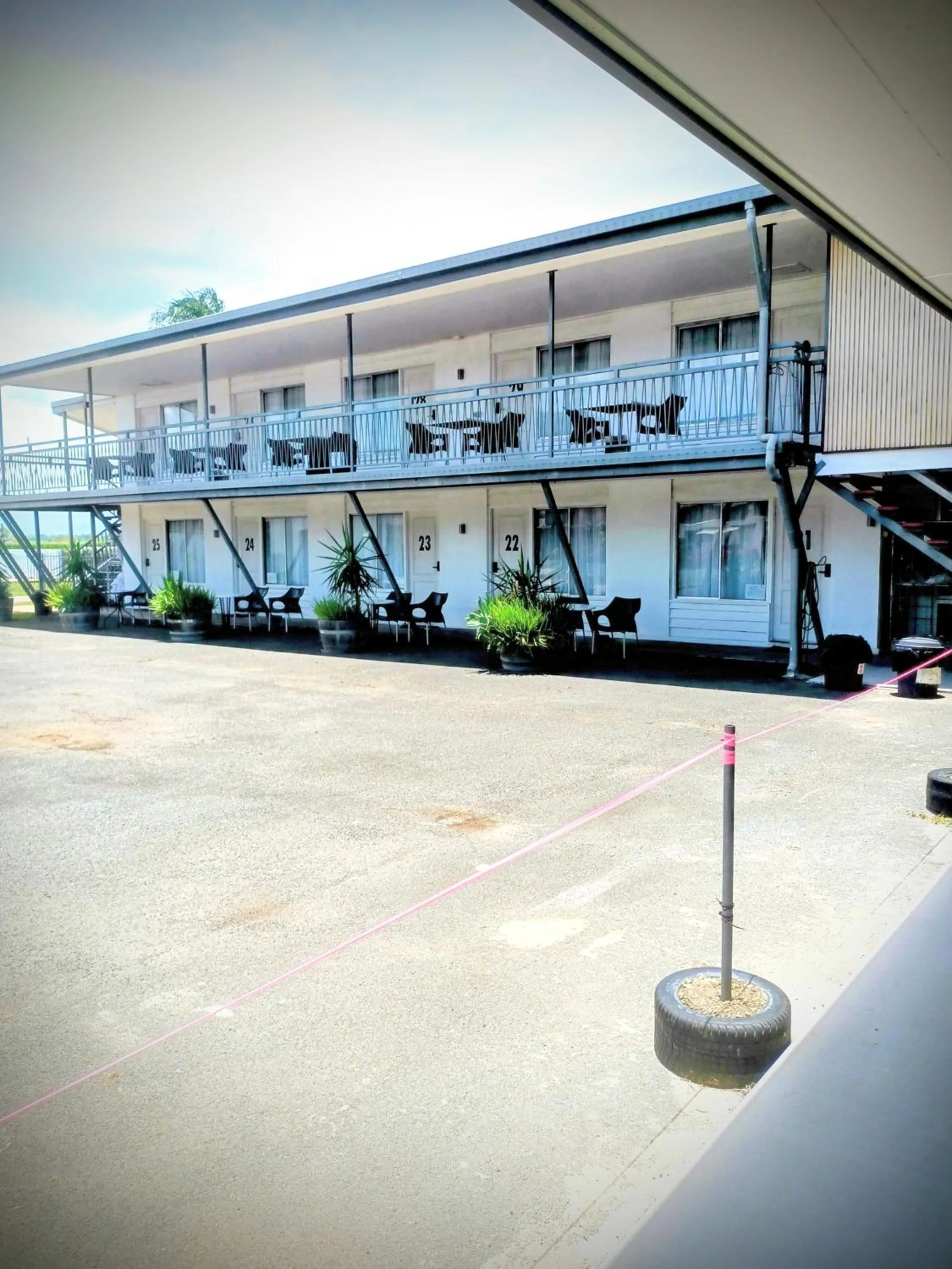 Property building in PROSERPINE MOTOR LODGE