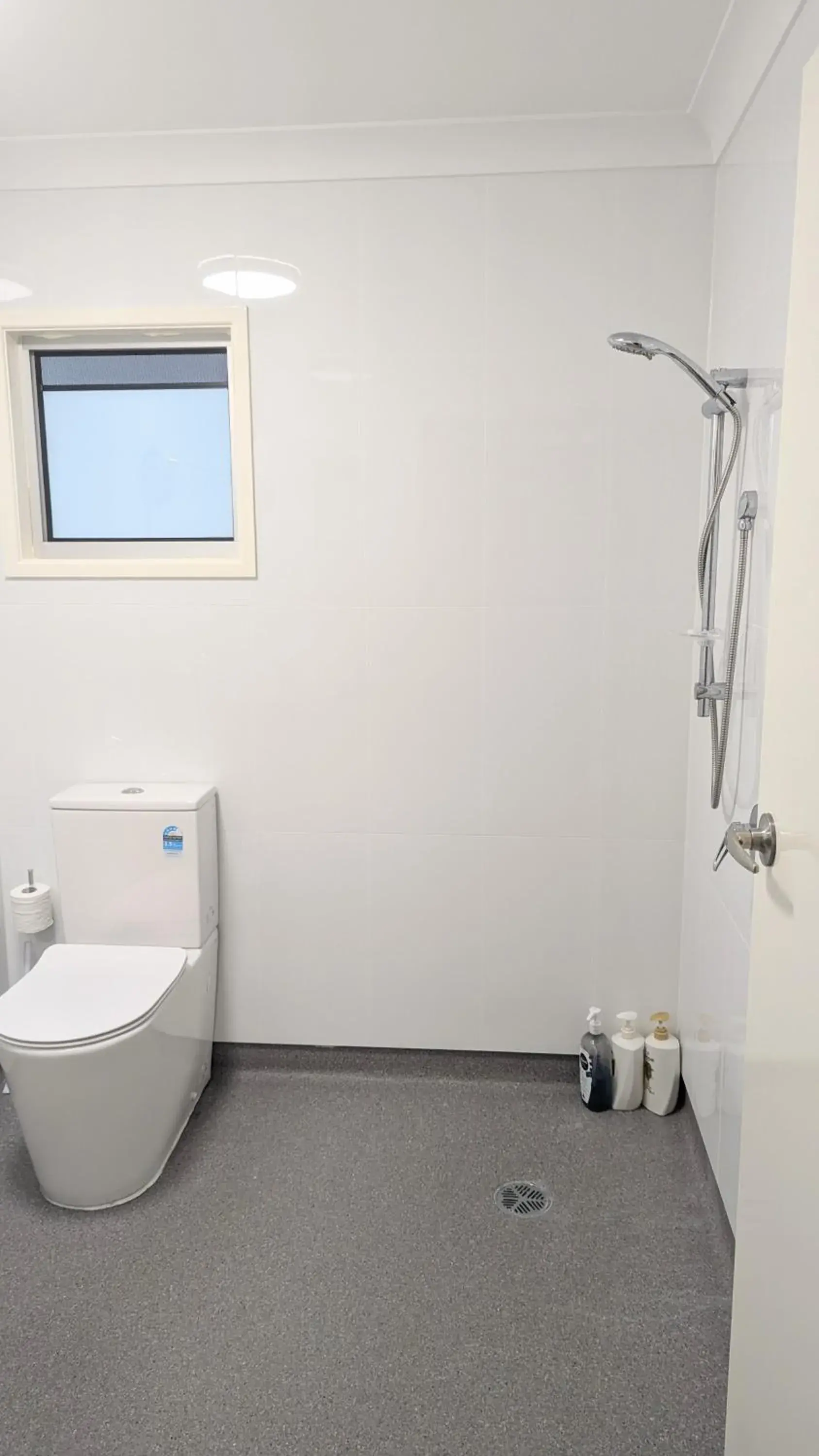 Deluxe Quadruple Room in PROSERPINE MOTOR LODGE Deluxe Quadruple Room in PROSERPINE MOTOR LODGE