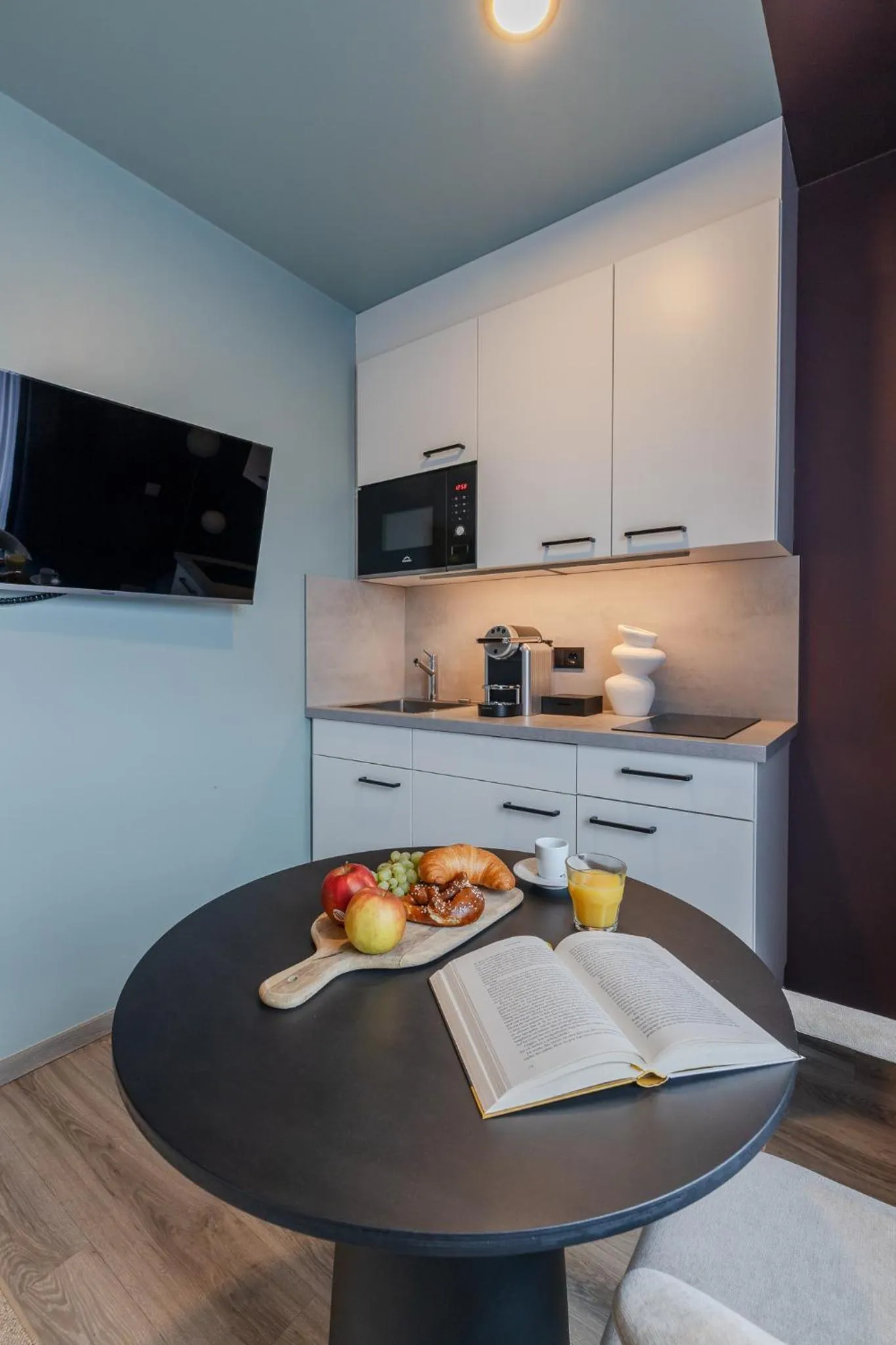 kitchen in kalm stay - munich east