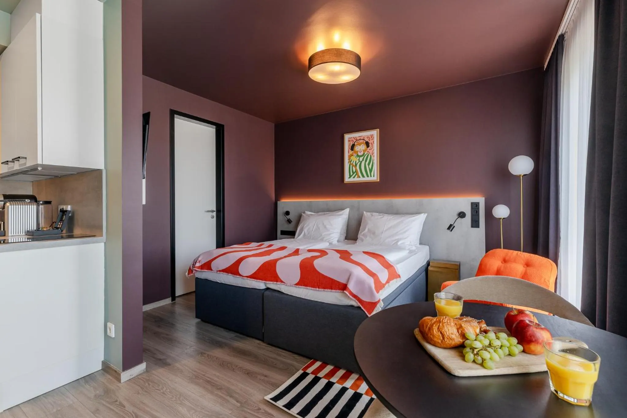 Photo of the whole room, Bed in kalm stay - munich east