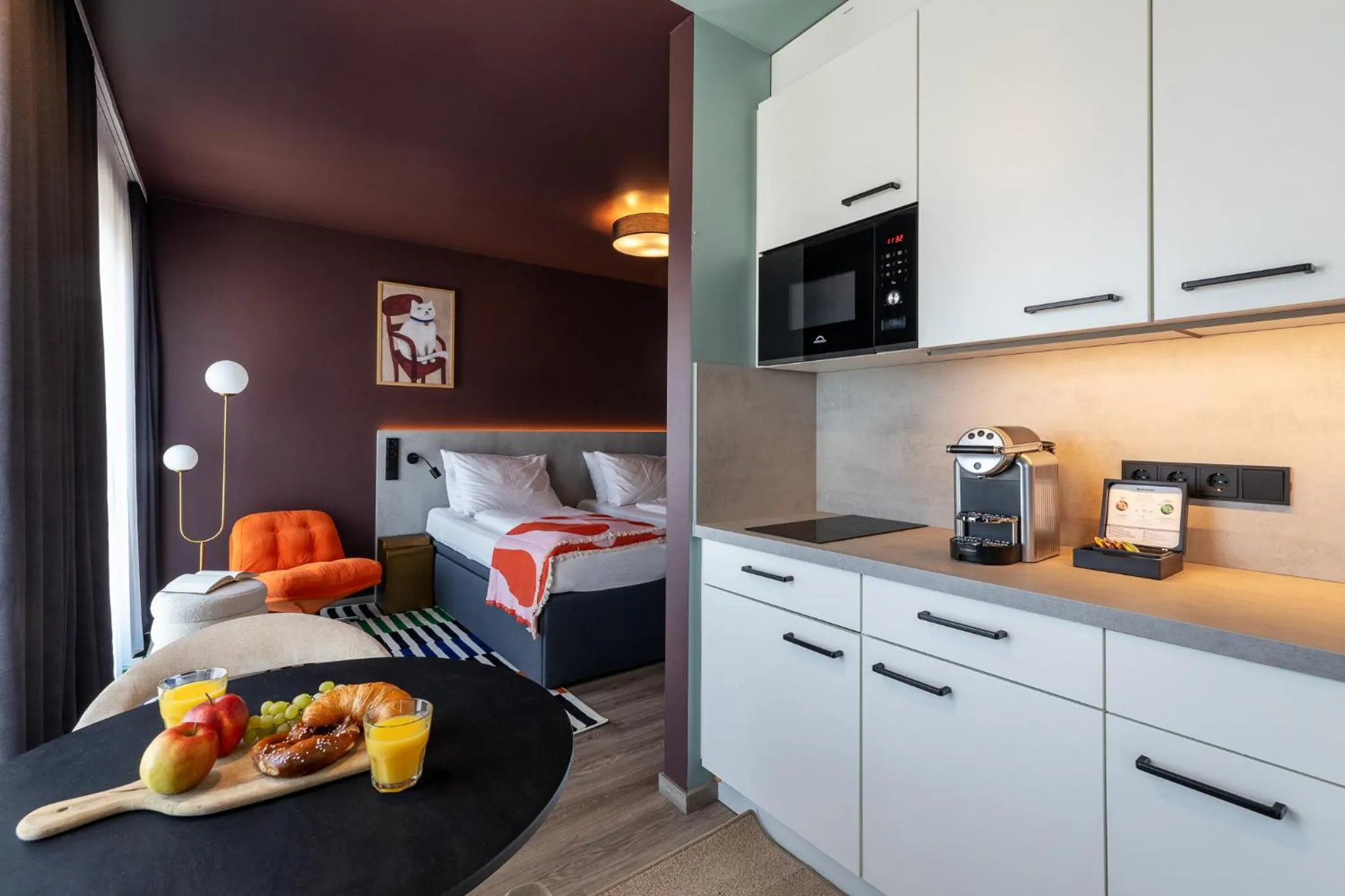 kitchen, Bed in kalm stay - munich east