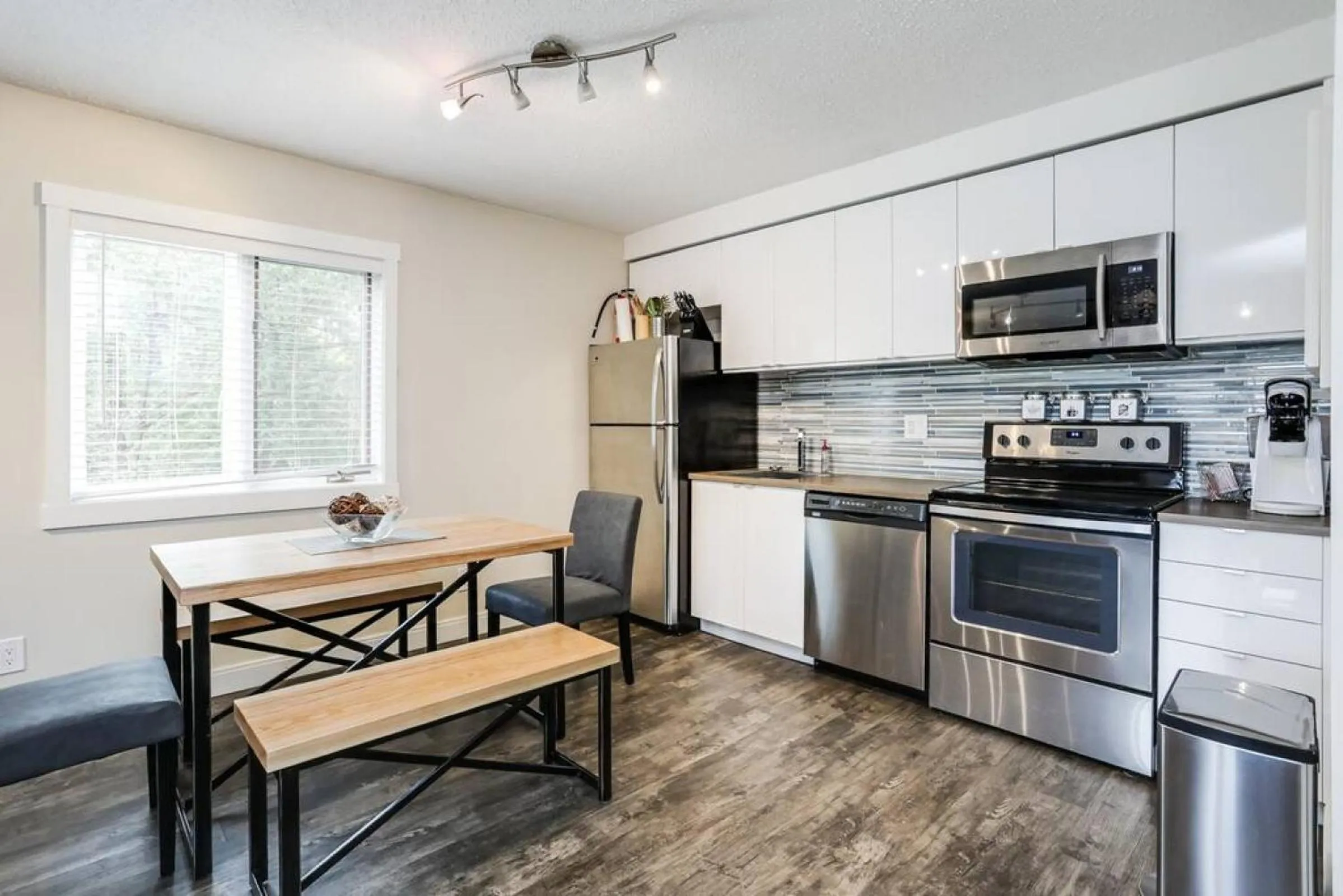 Kitchen or kitchenette in Cozy Collingwood Retreat 80204