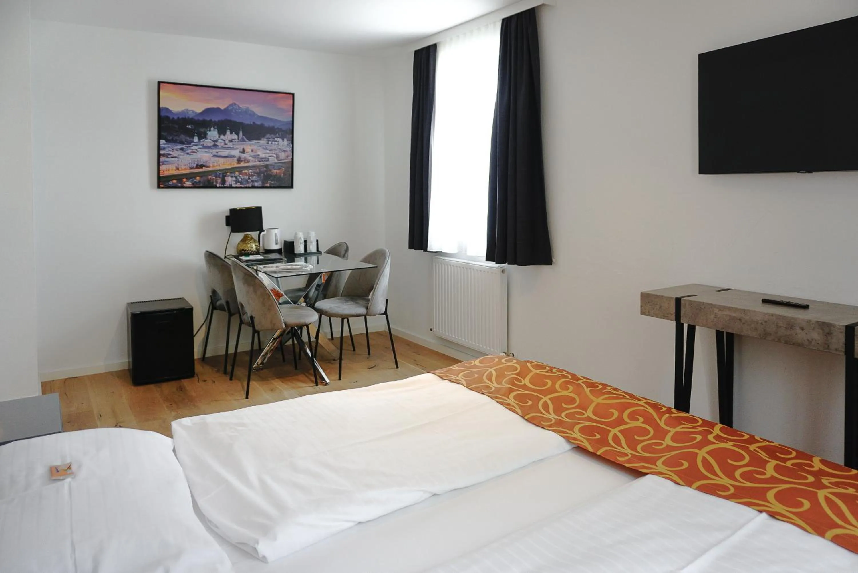 Bed in Hotel Astoria