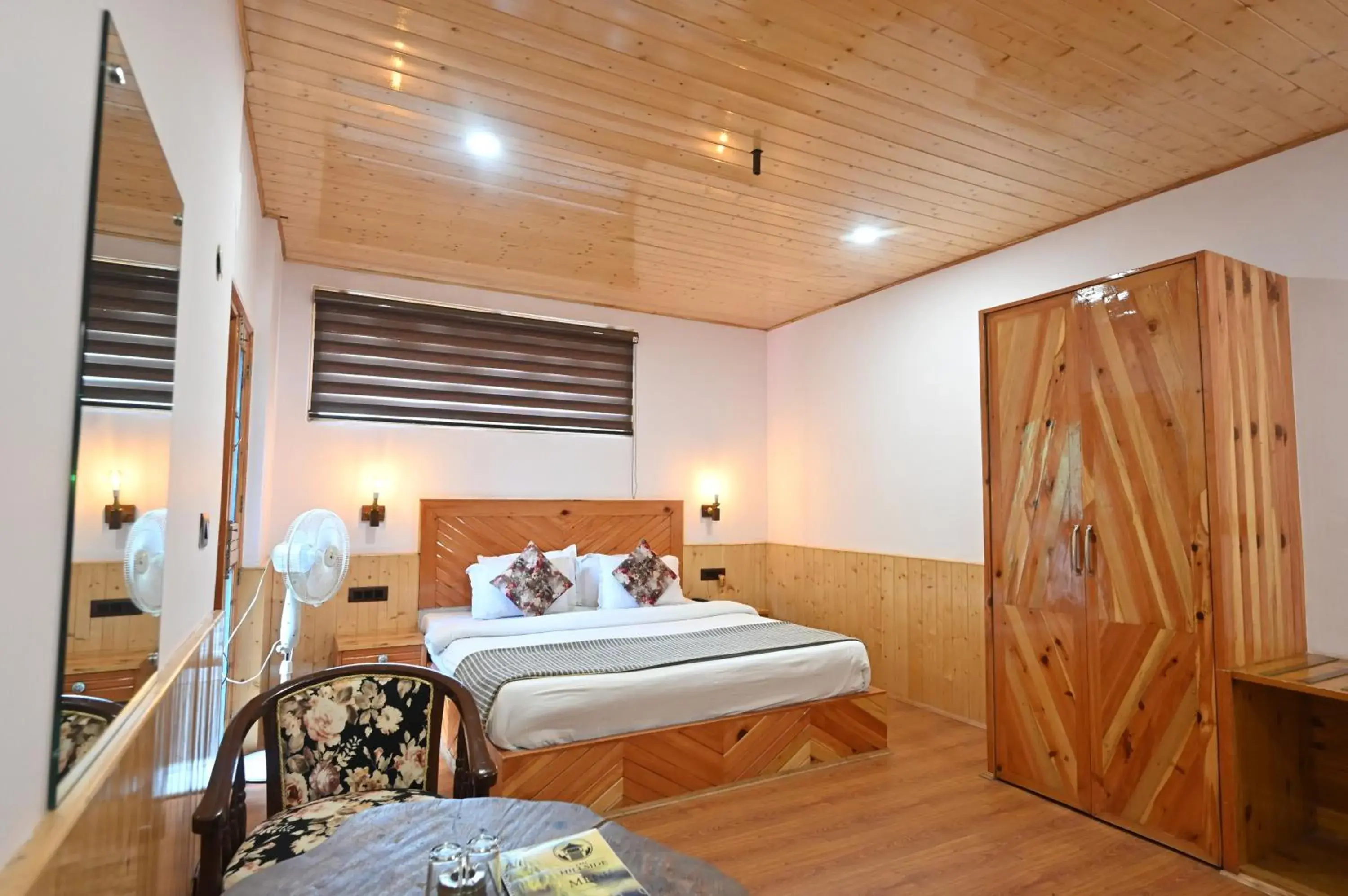 Deluxe Double Room with Balcony in The Hillside Deluxe Double Room with Balcony in The Hillside