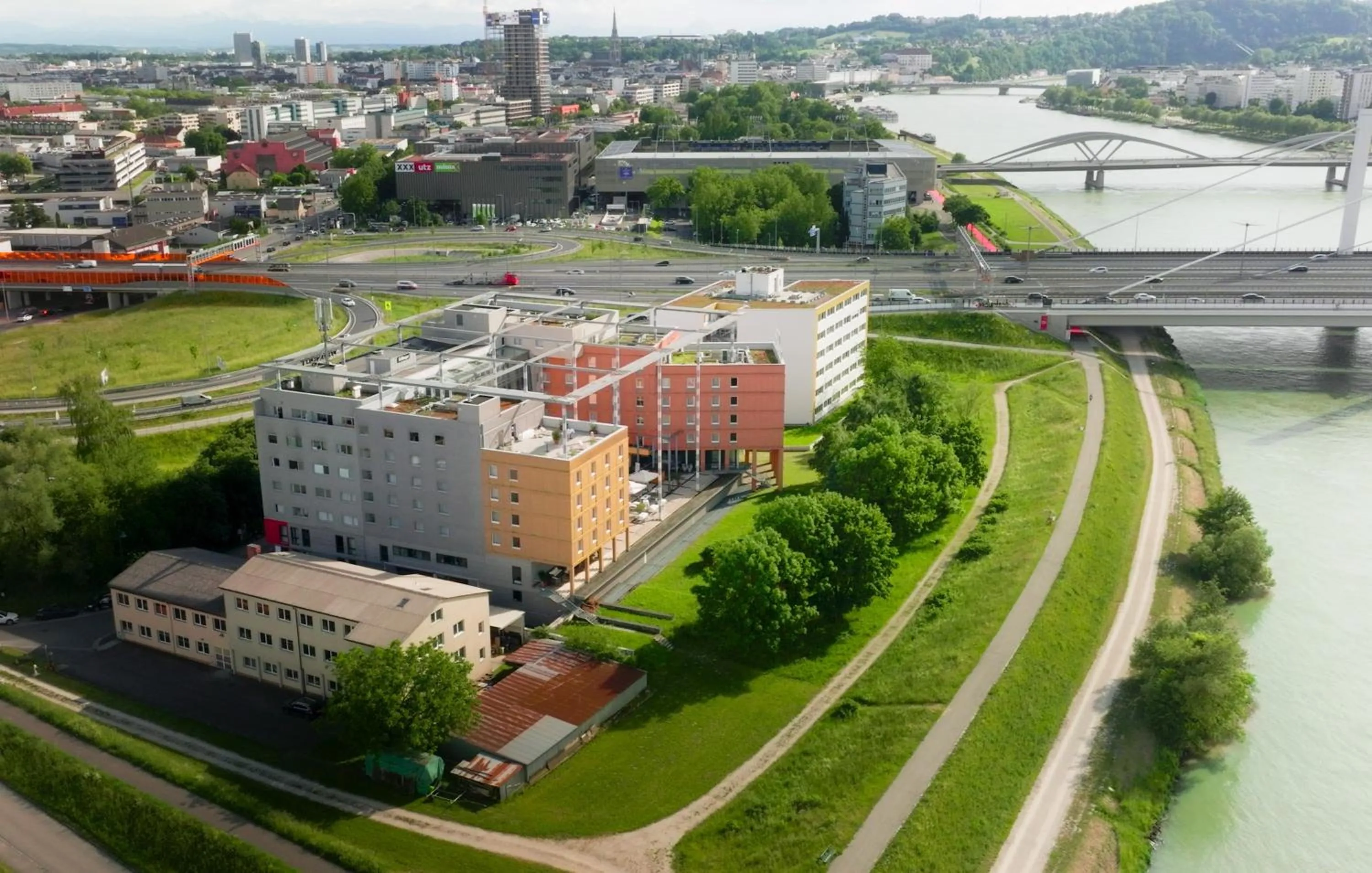 Property building in Trans World Hotel Donauwelle