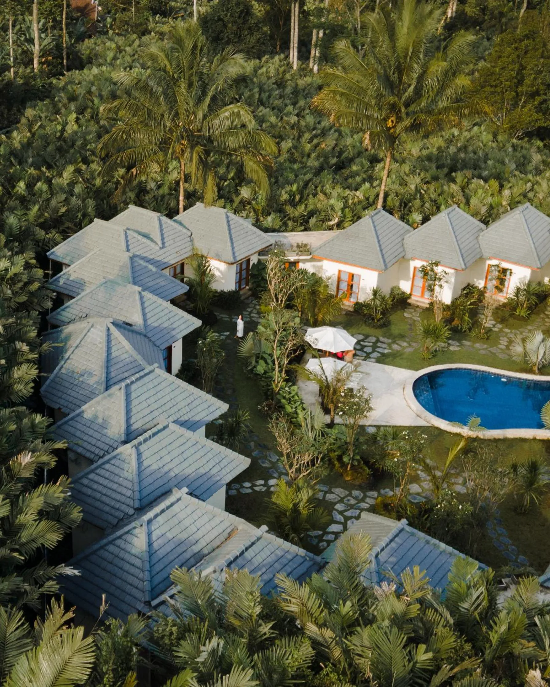 Property building in Artha Cottages