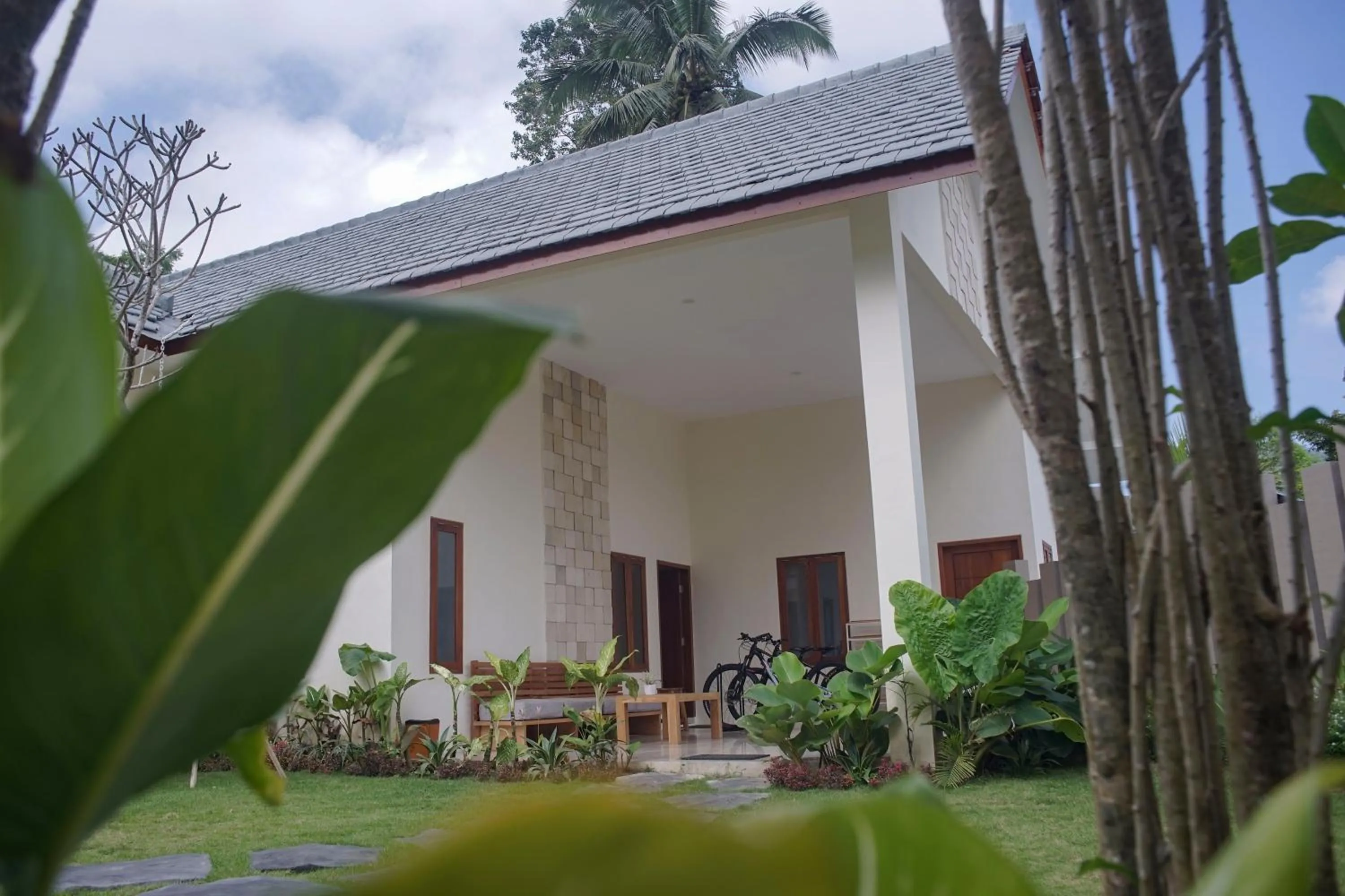 Property building in Artha Cottages