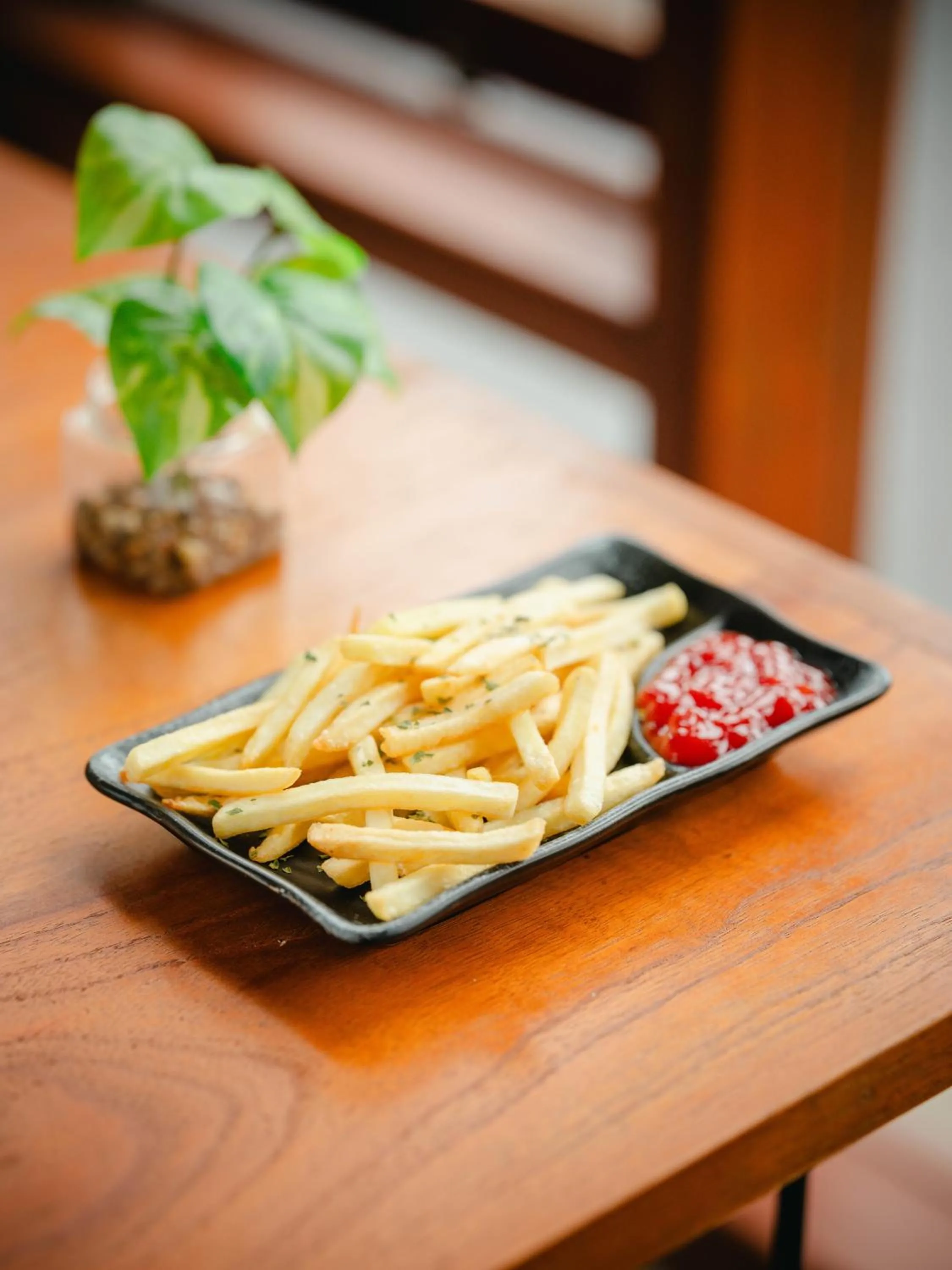 Restaurant/places to eat in Artha Cottages