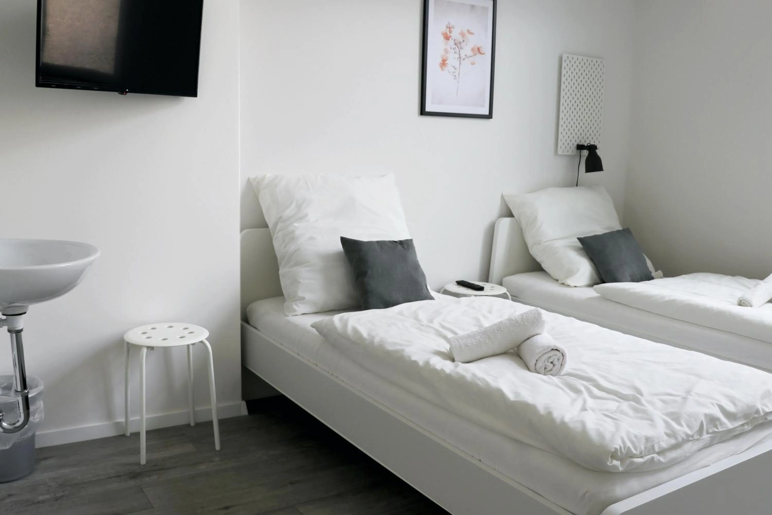 Photo of the whole room, Bed in Schlafkonzept Hannover