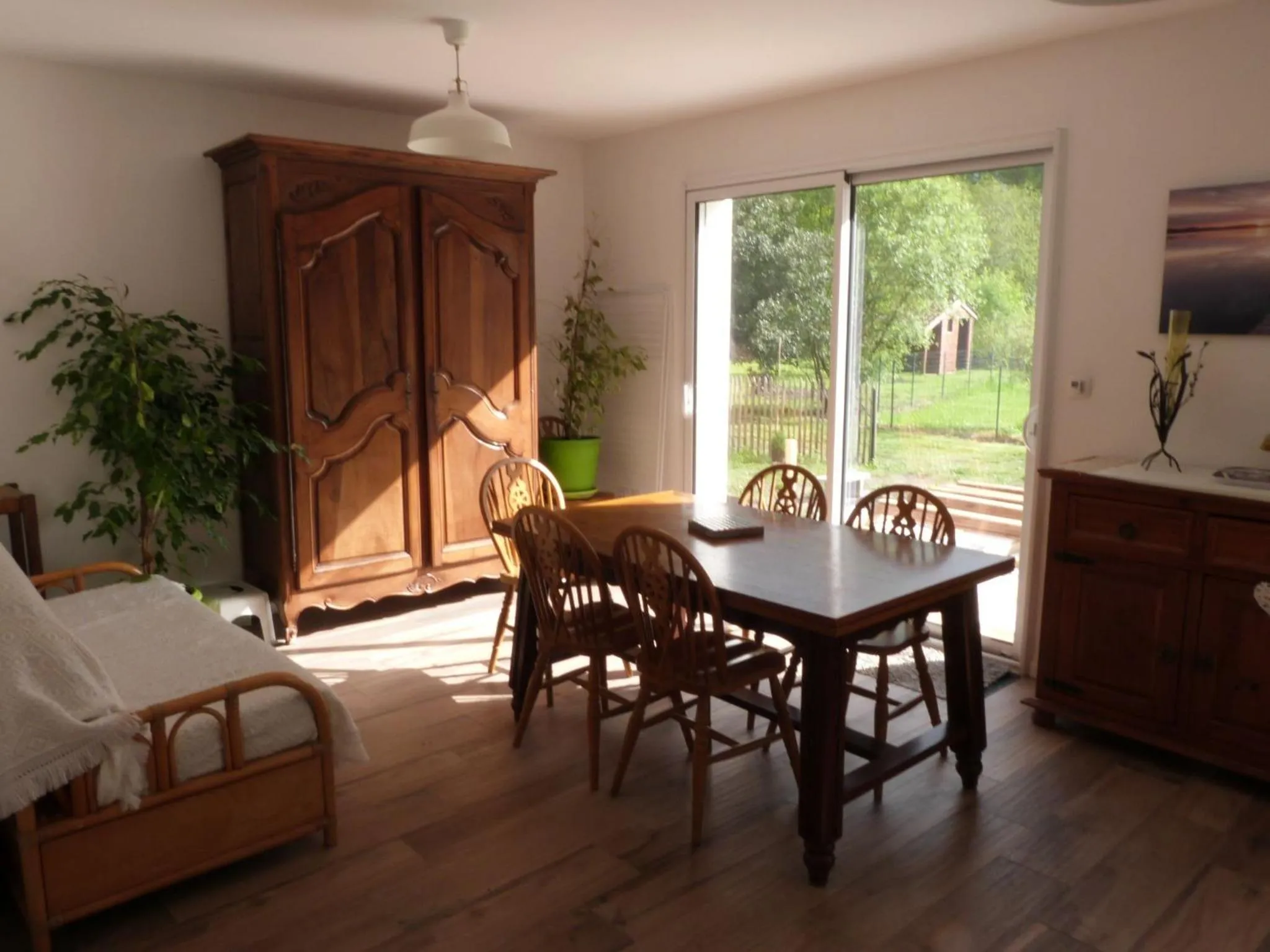 Dining area in Maison Lucilda