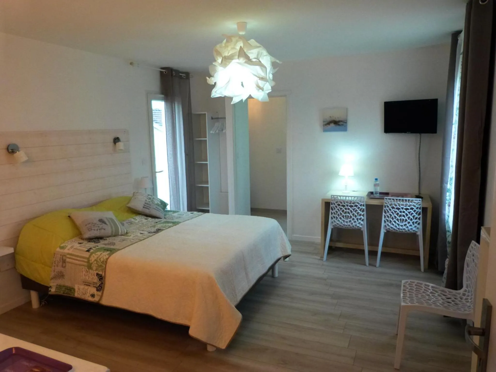 Photo of the whole room in Maison Lucilda