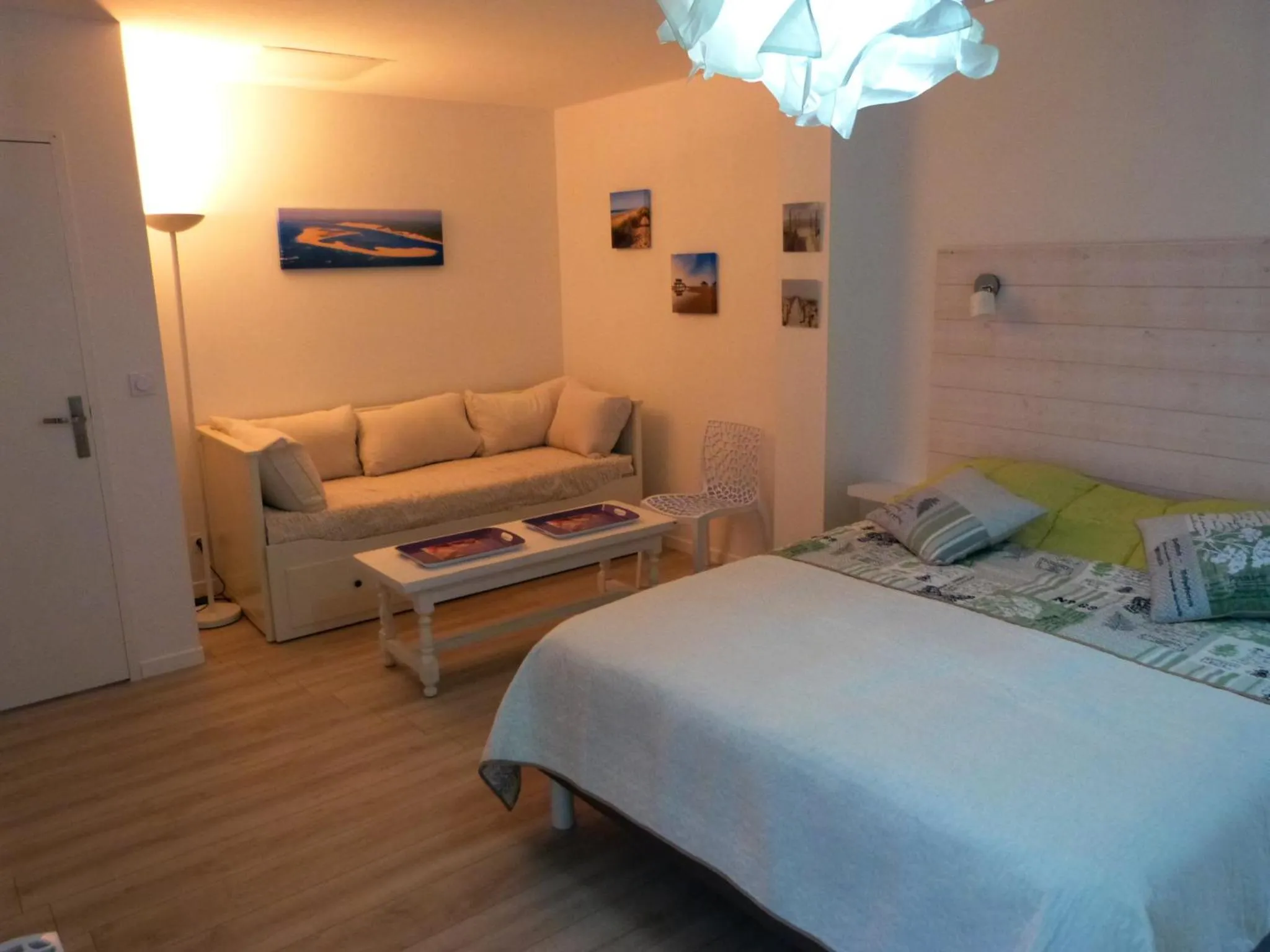 Photo of the whole room in Maison Lucilda