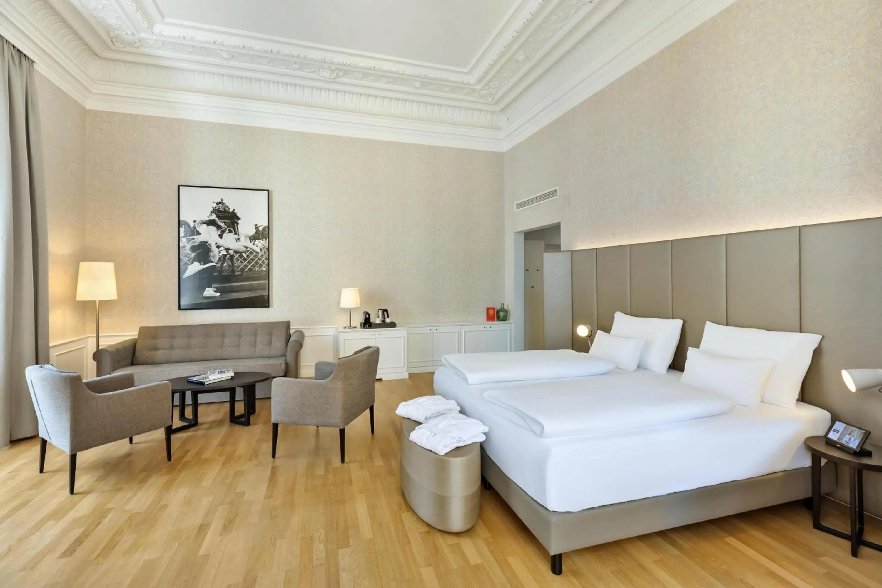 Photo of the whole room in Hotel Rathauspark Wien