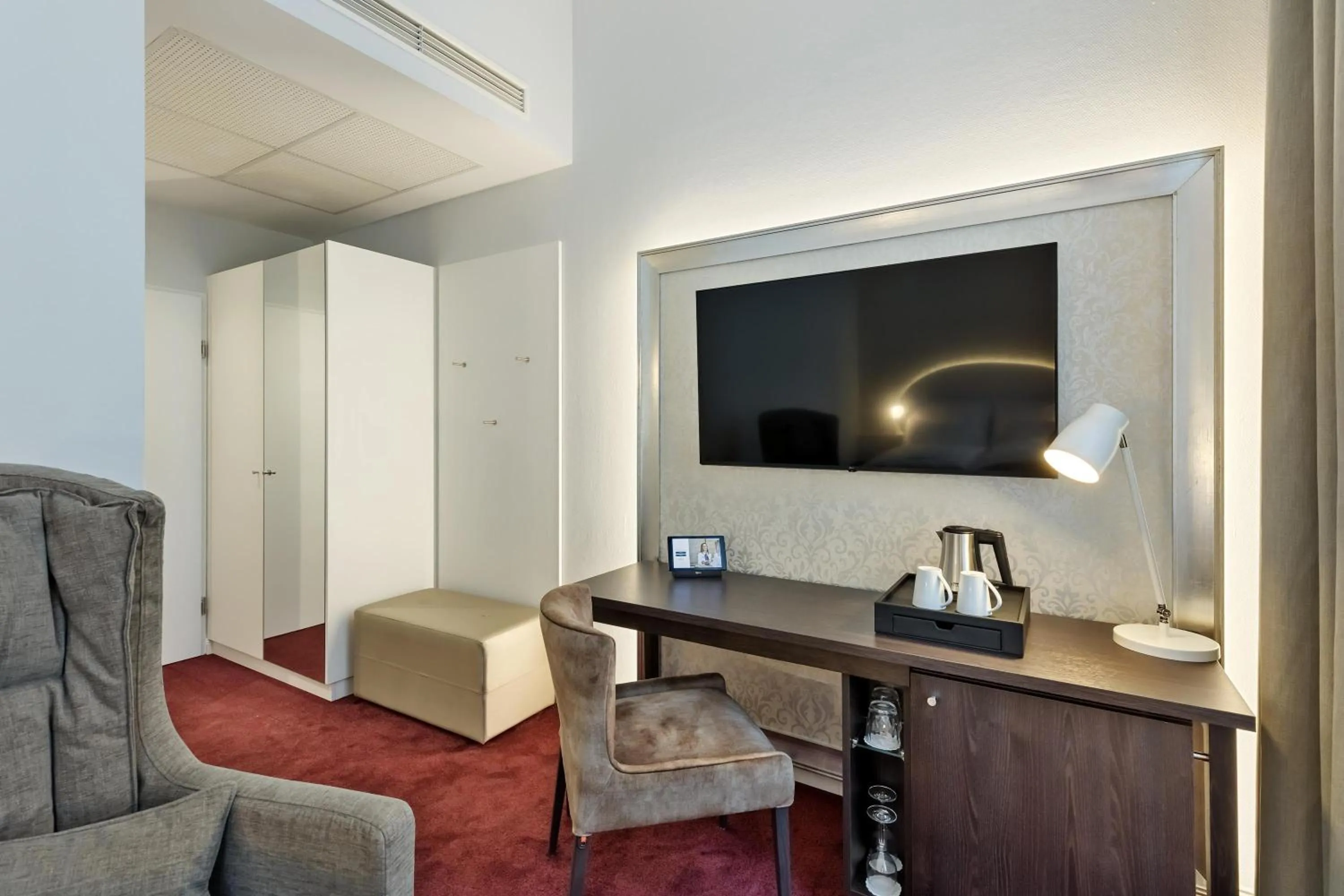 Photo of the whole room in Hotel Rathauspark Wien