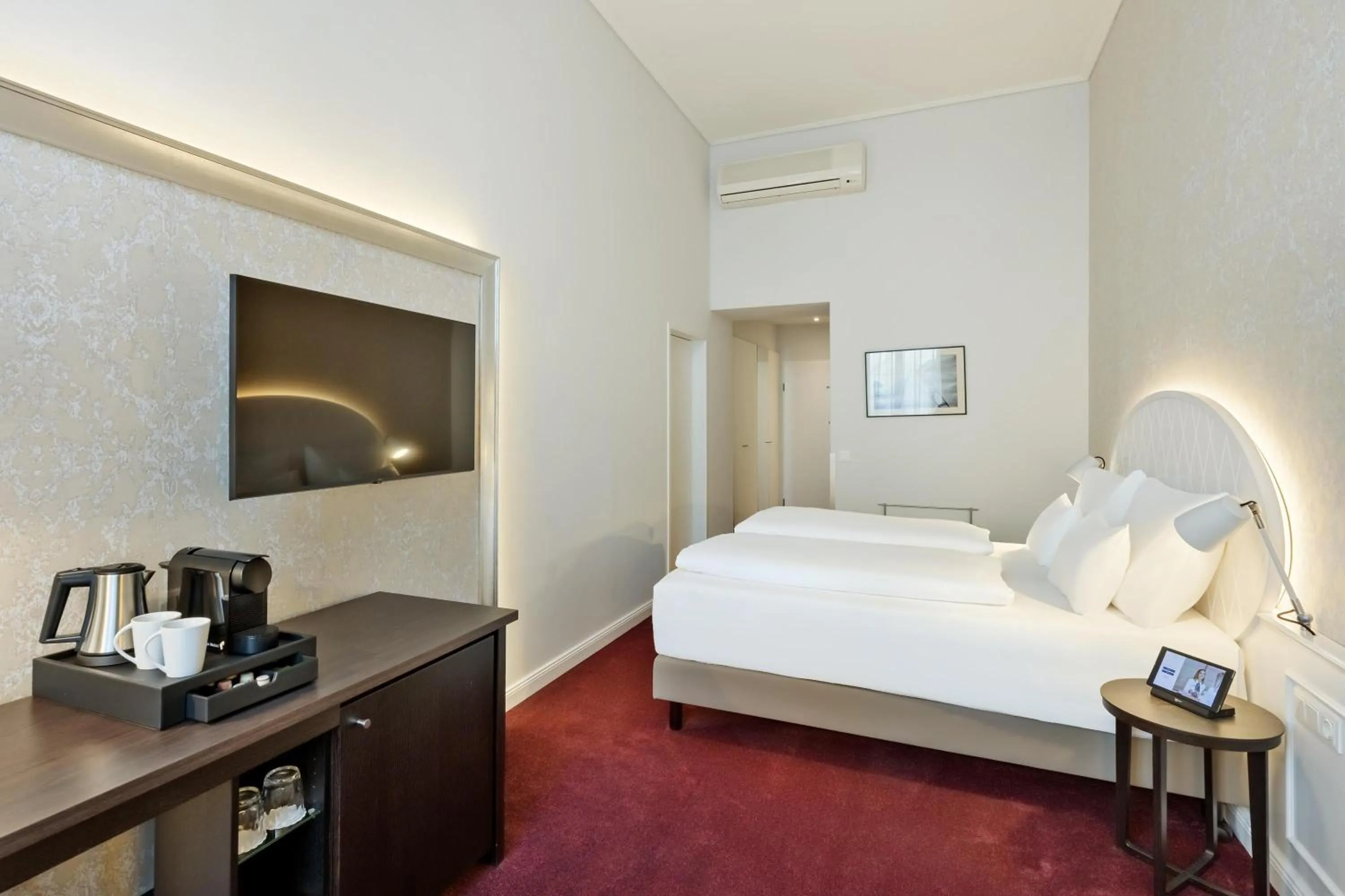 Bed in Hotel Rathauspark Wien