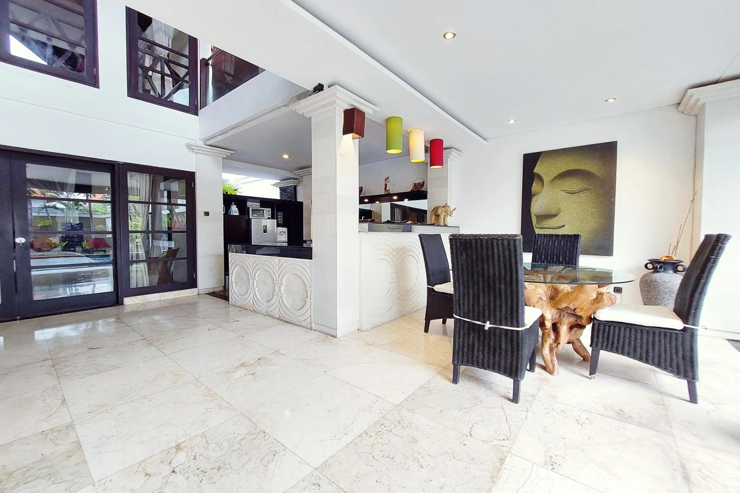 Dining area in Harmony Villa Dua