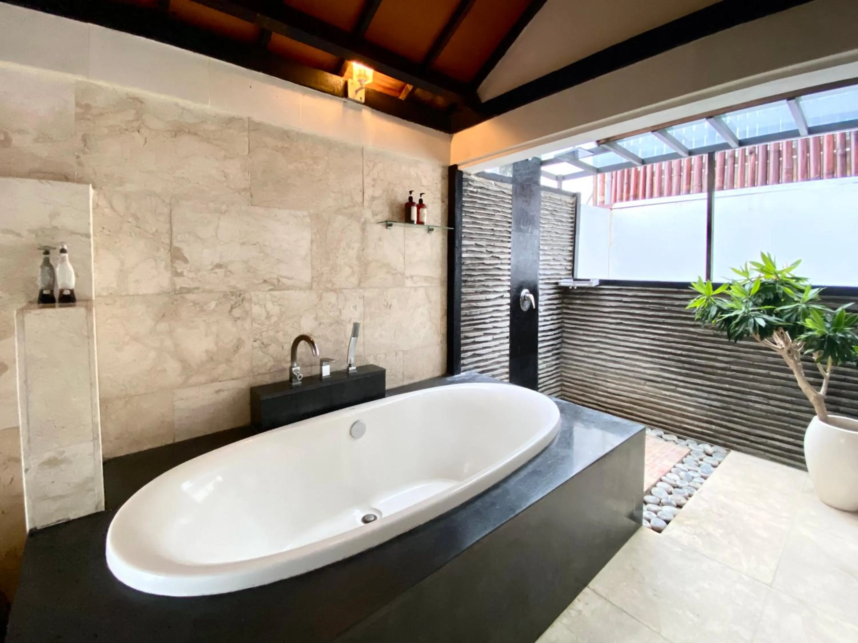 Bathroom in Harmony Villa Dua