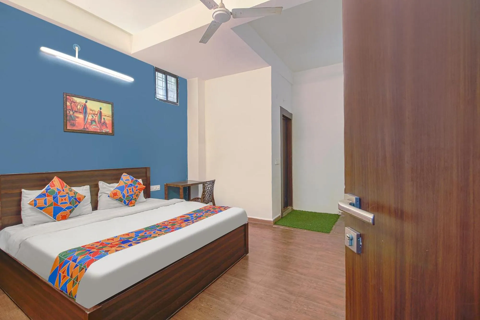 Photo of the whole room, Bed in FabHotel Saket Inn
