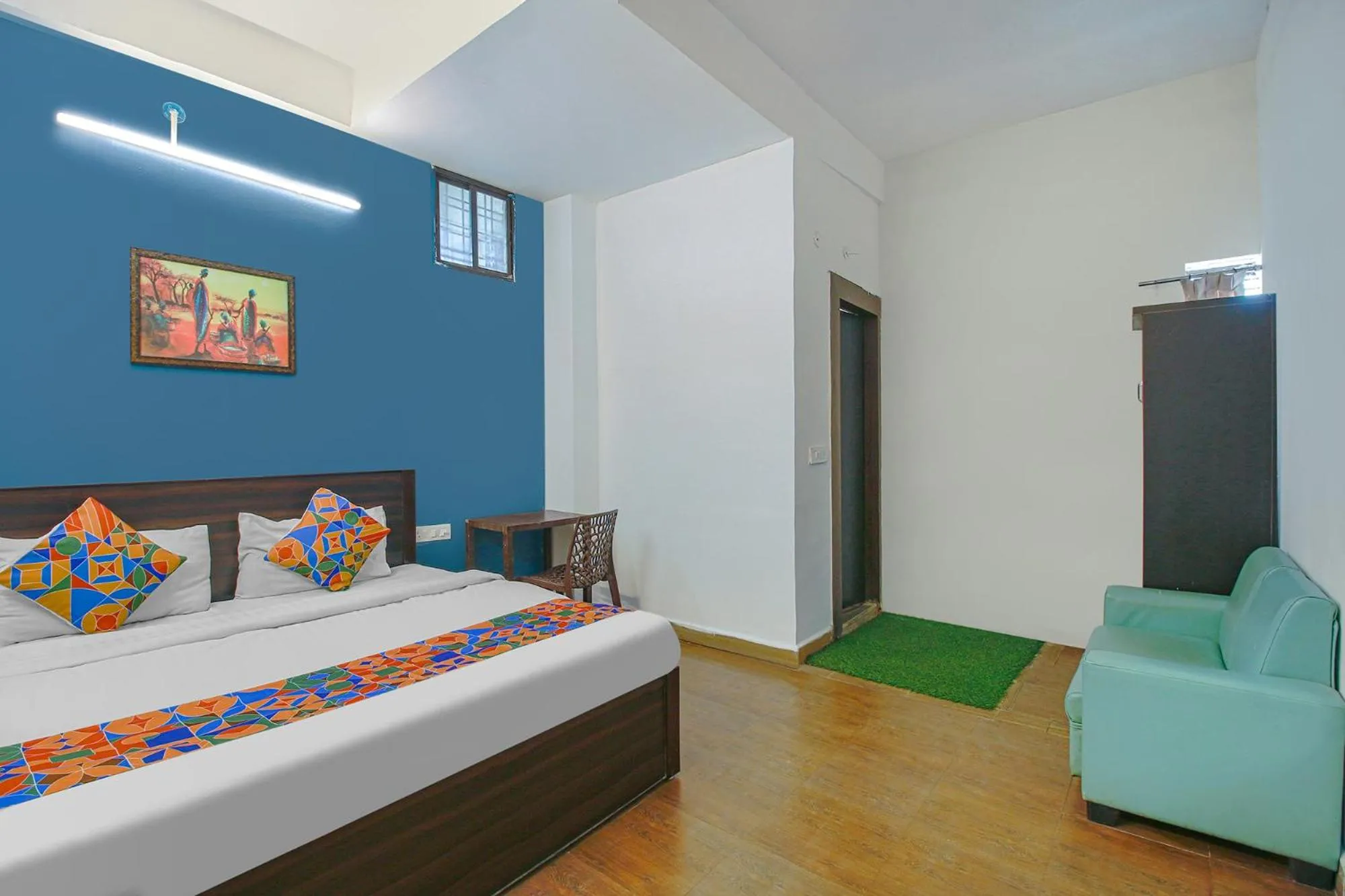 Living room, Bed in FabHotel Saket Inn