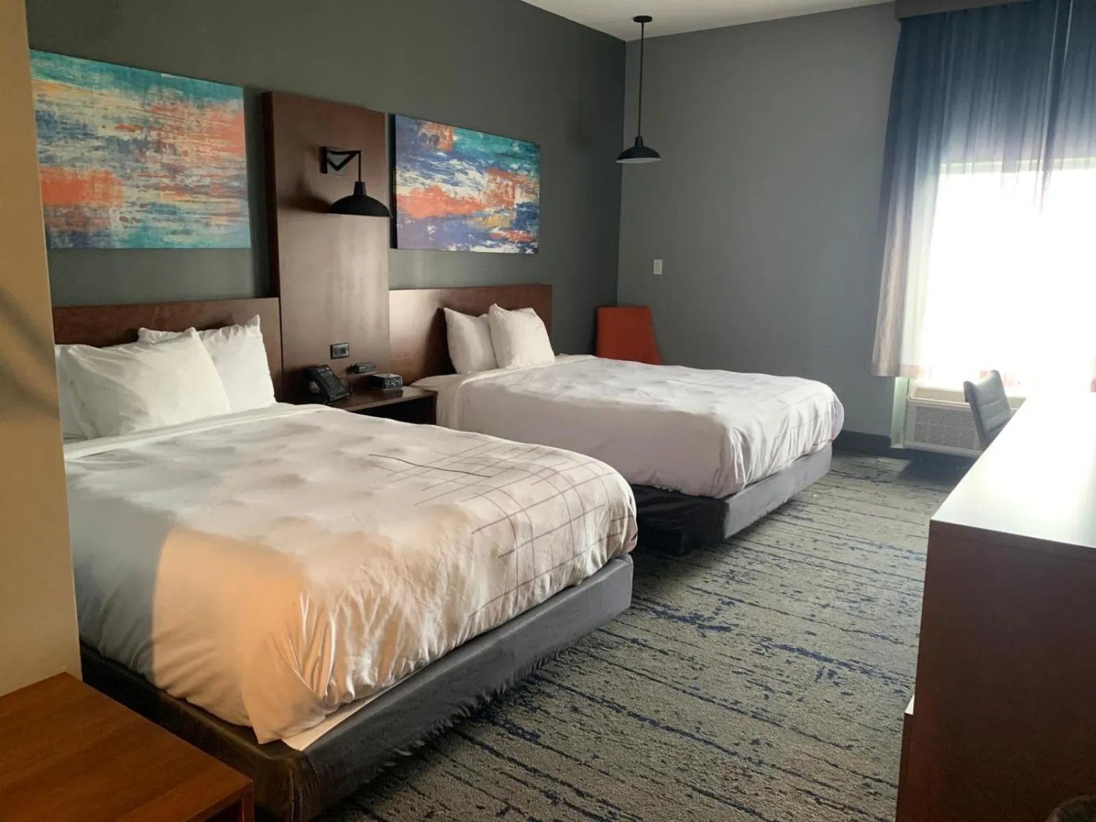 Bedroom, Bed in La Quinta Inn & Suites by Wyndham Louisville NE - Old Henry Rd