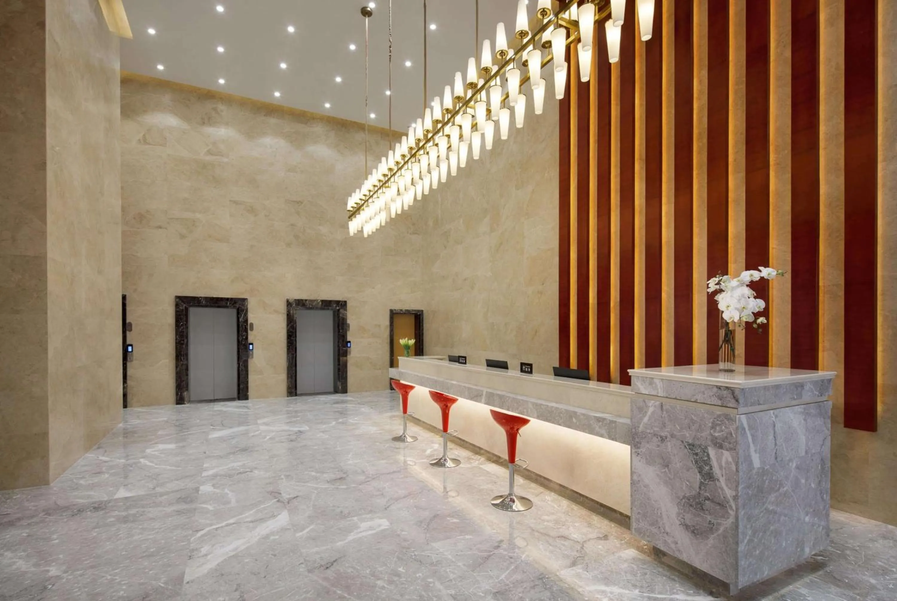 Lobby or reception in Microtel by Wyndham Lijiang