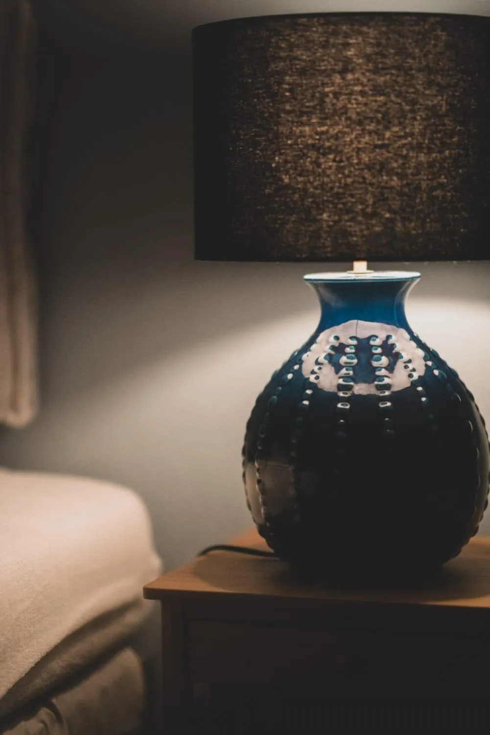 Bed in Iola Rooms - Q9416