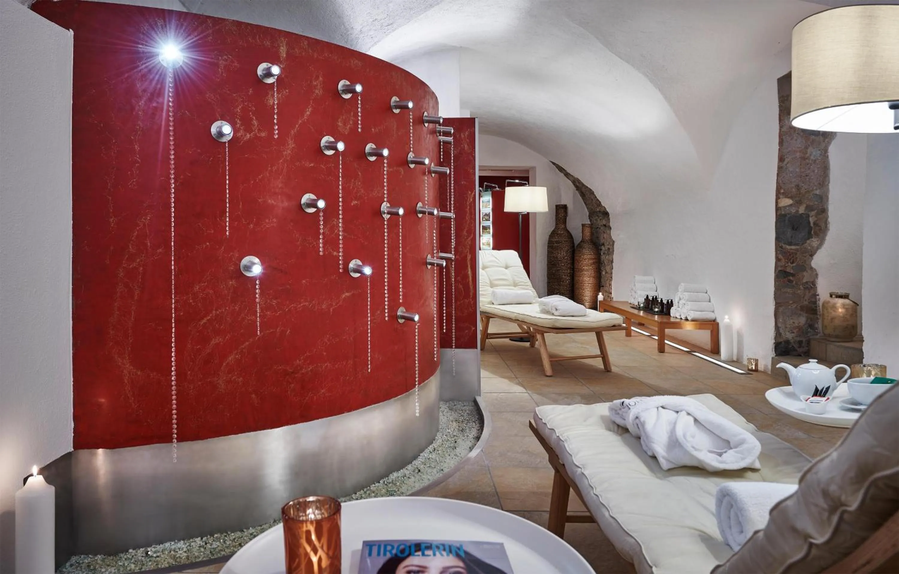 Activities, Bed in Hotel Schwarzer Adler Innsbruck