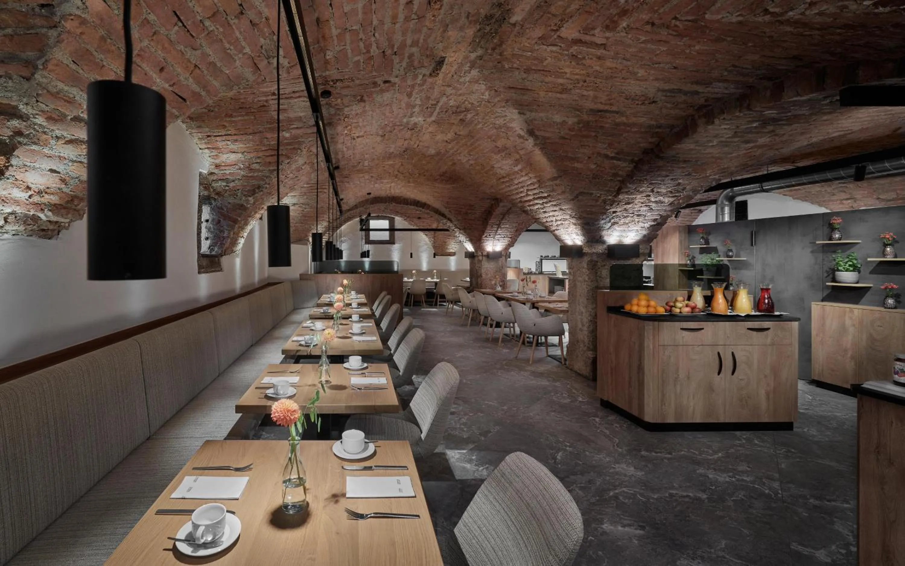 Restaurant/places to eat in Hotel Schwarzer Adler Innsbruck