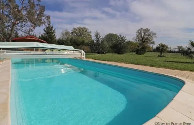 Swimming pool in Domaine du clos henri