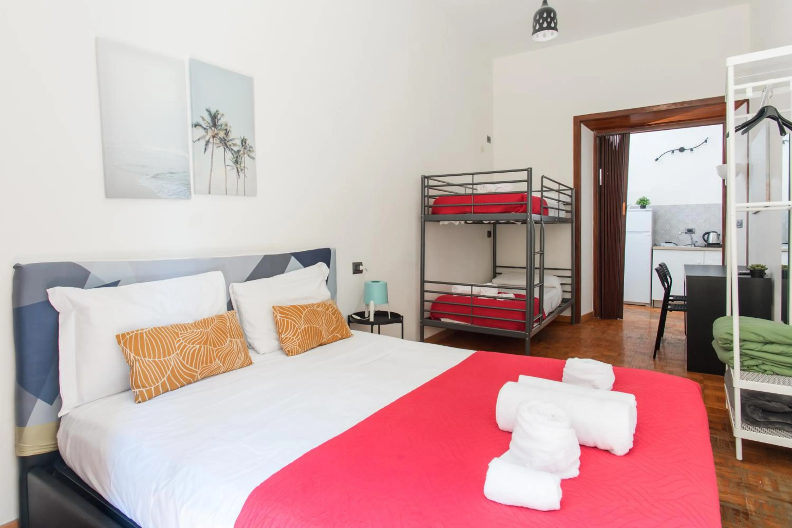 Bed in Inside Chiaia Rooms