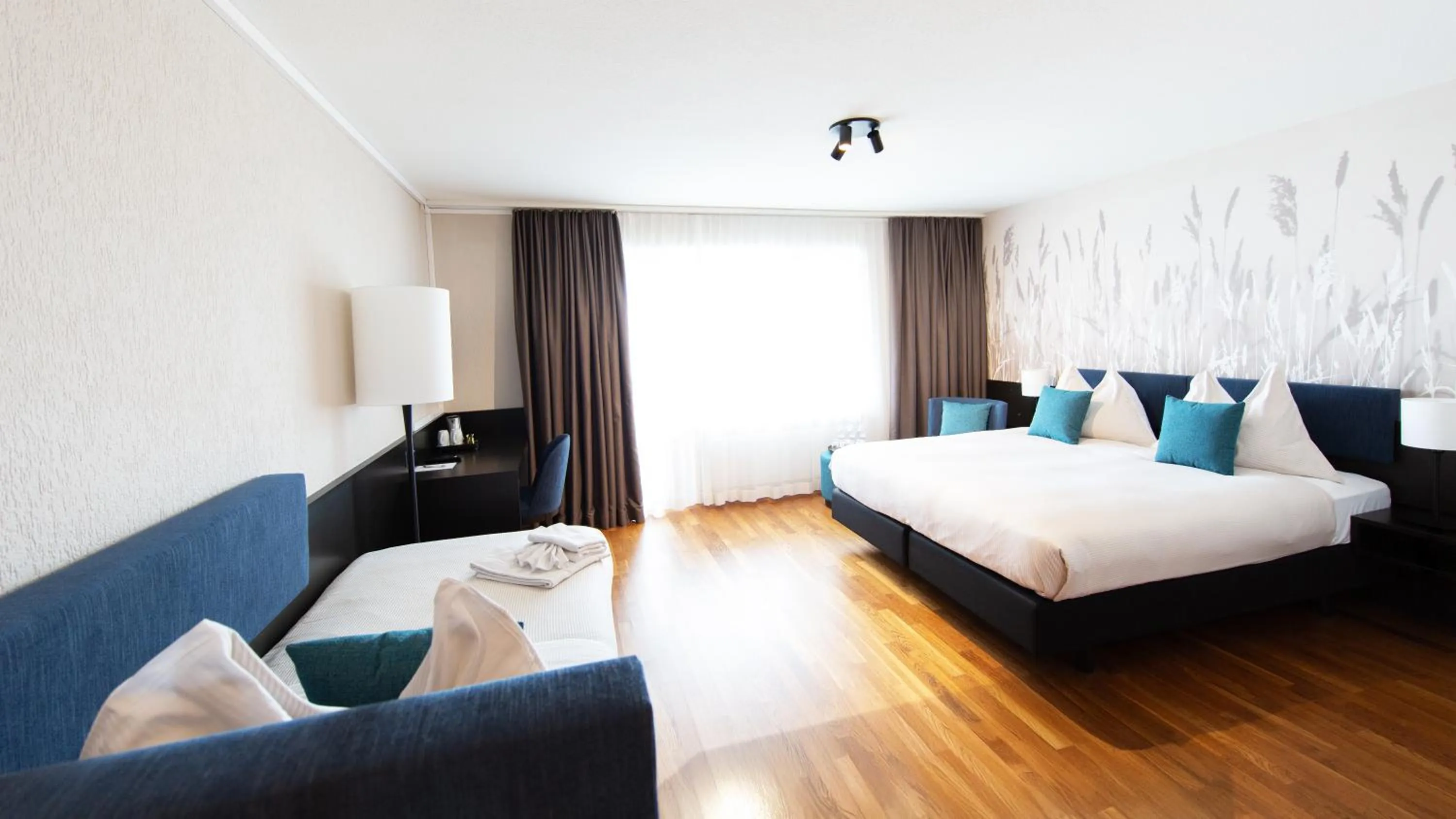 Bedroom, Bed in HOTEL illuster - Urban & Local