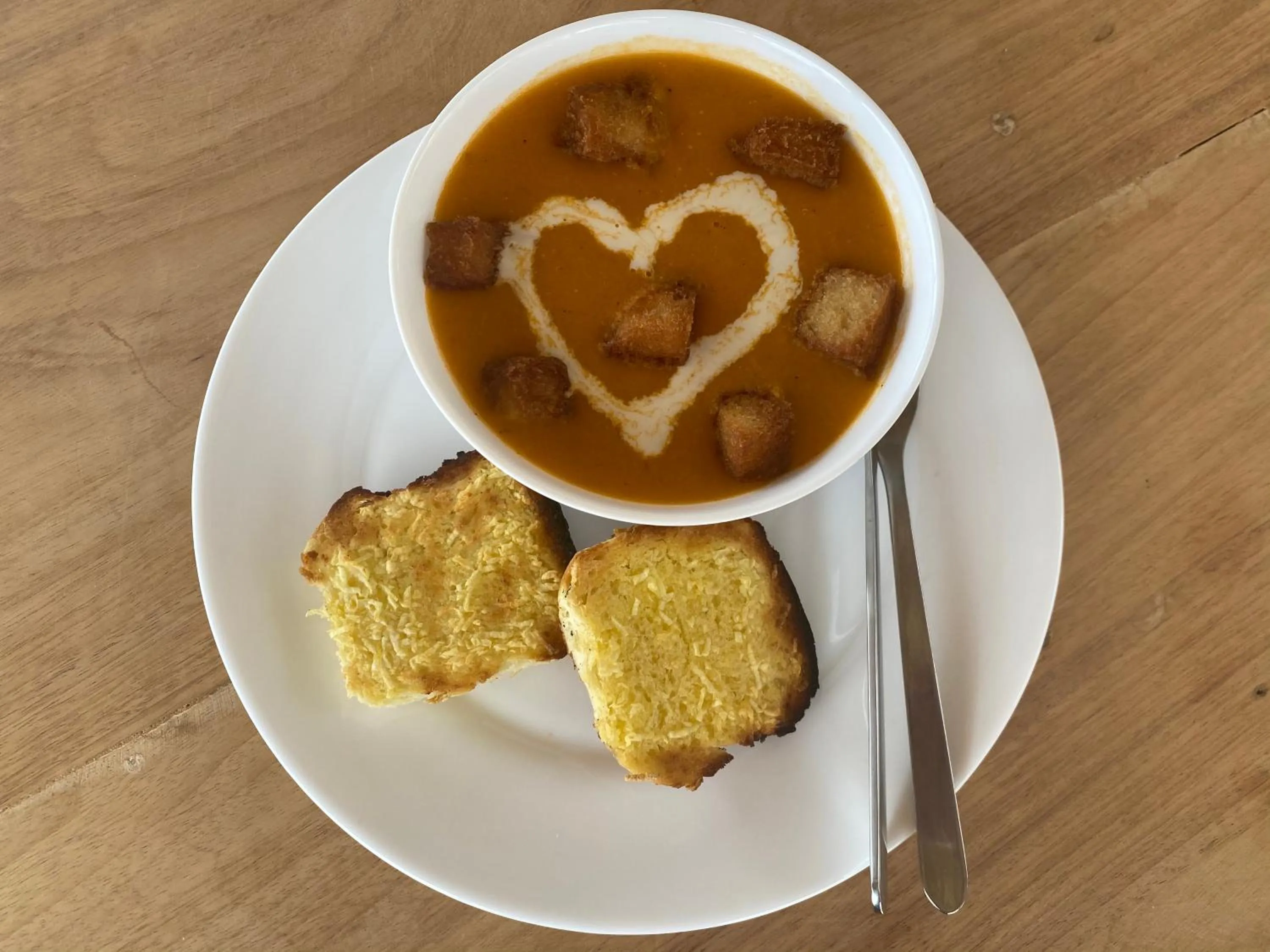 Food and drinks in Calamari Beach Resort