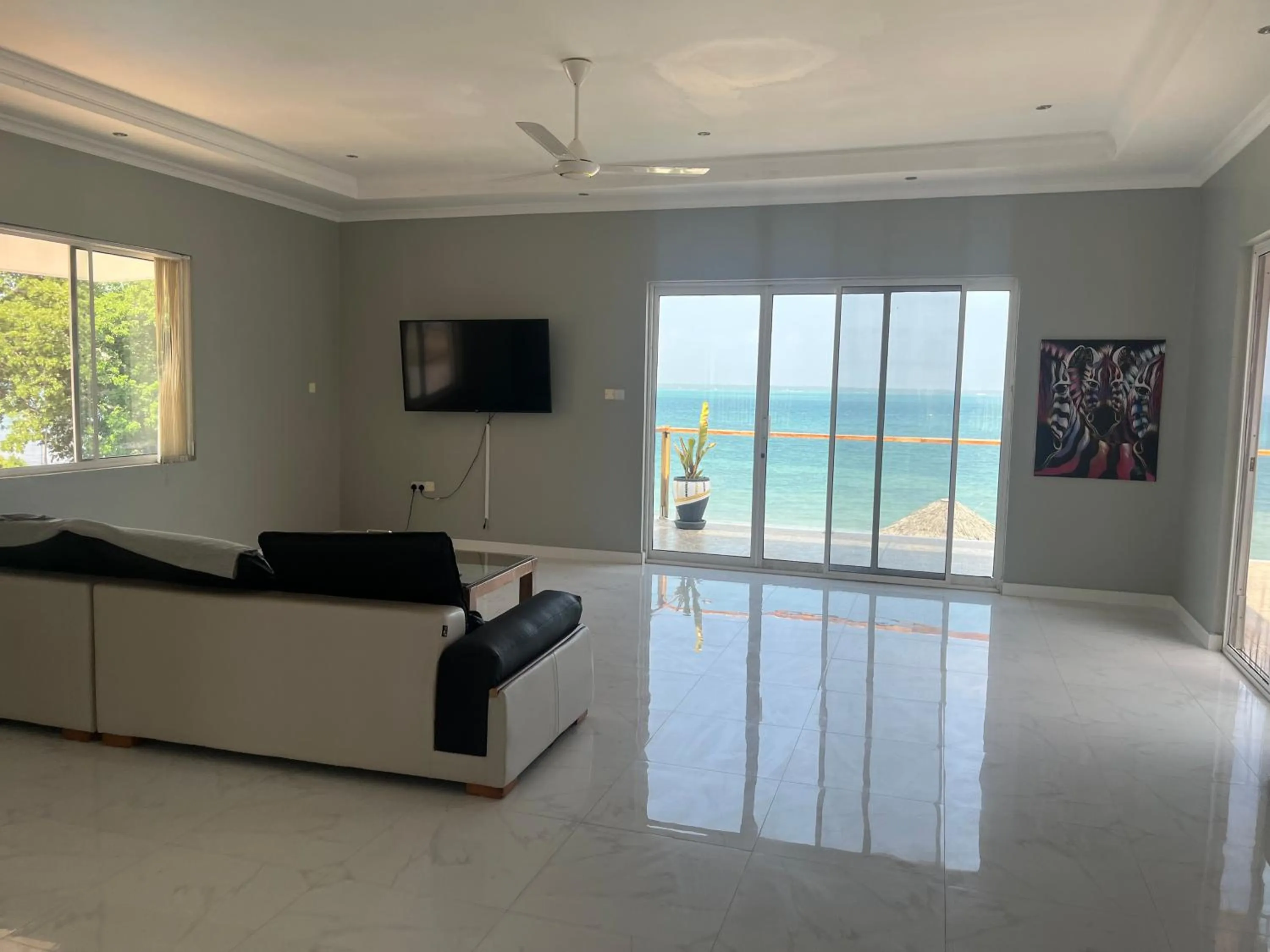 Calamari Beach Resort